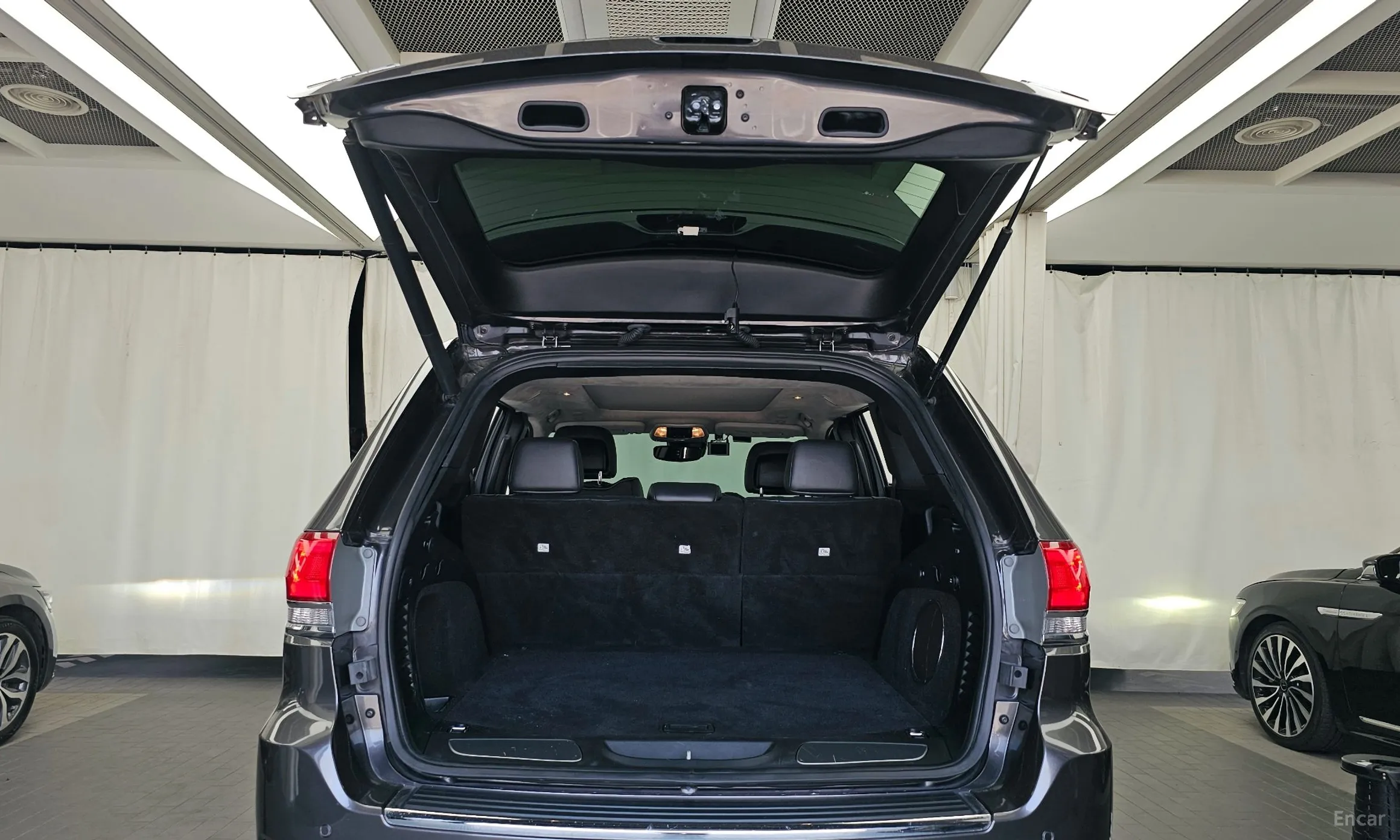 Jeep Grand Cherokee превью 20