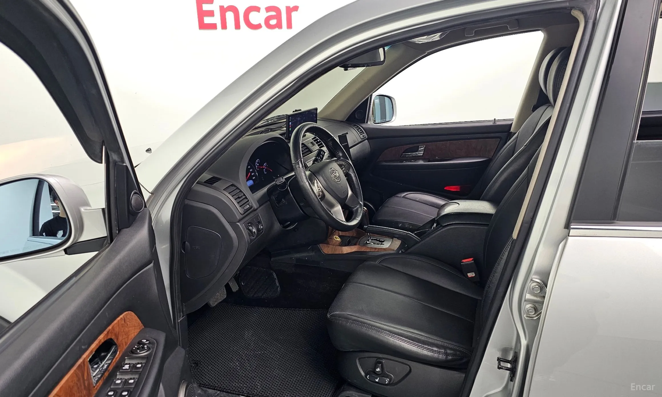 KG Mobility (SsangYong) Rexton W превью 10