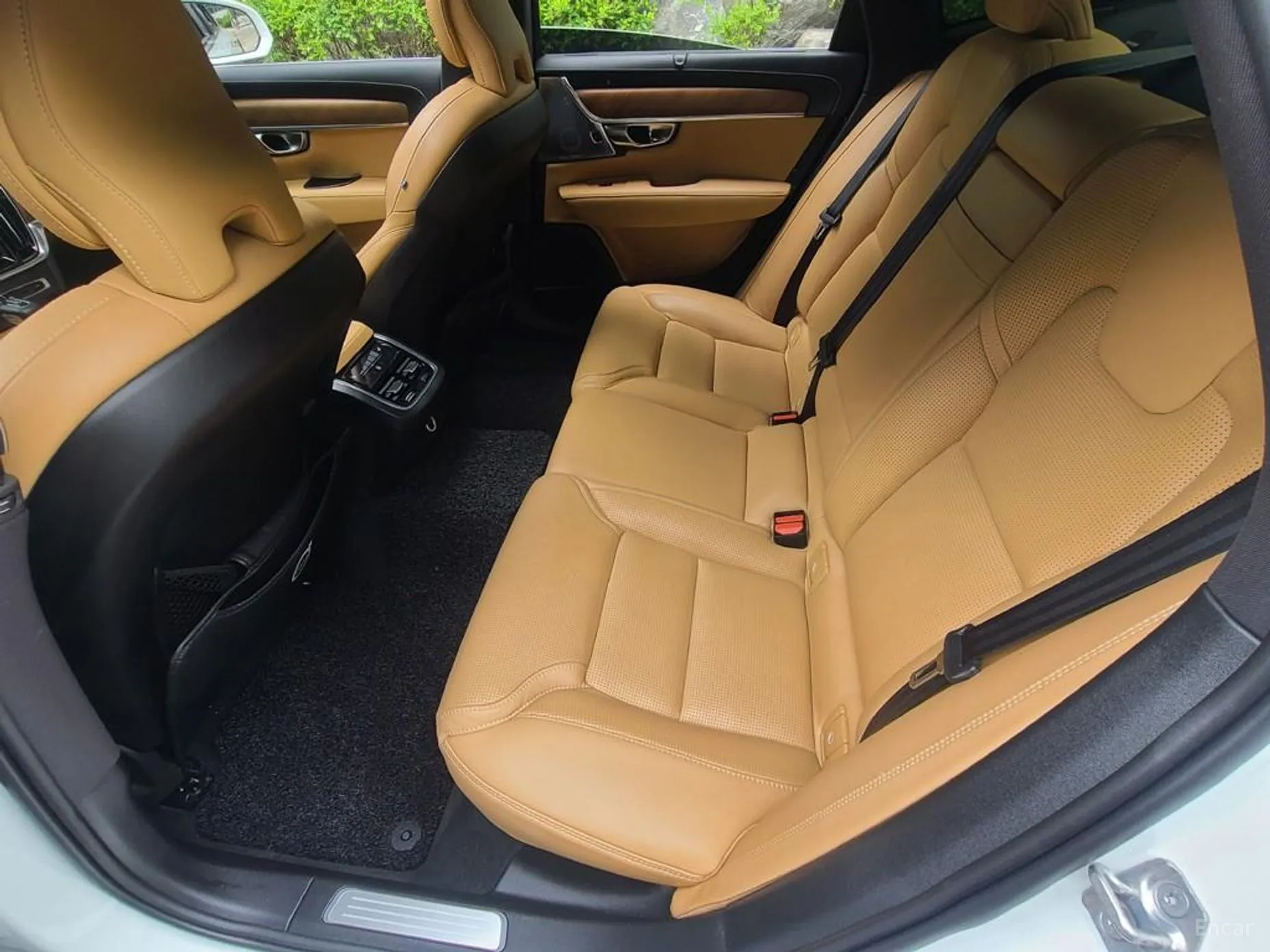 Volvo S90 превью 11