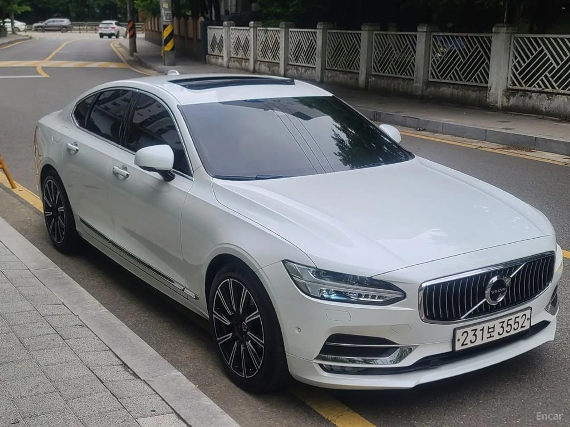 Volvo S90 превью 5