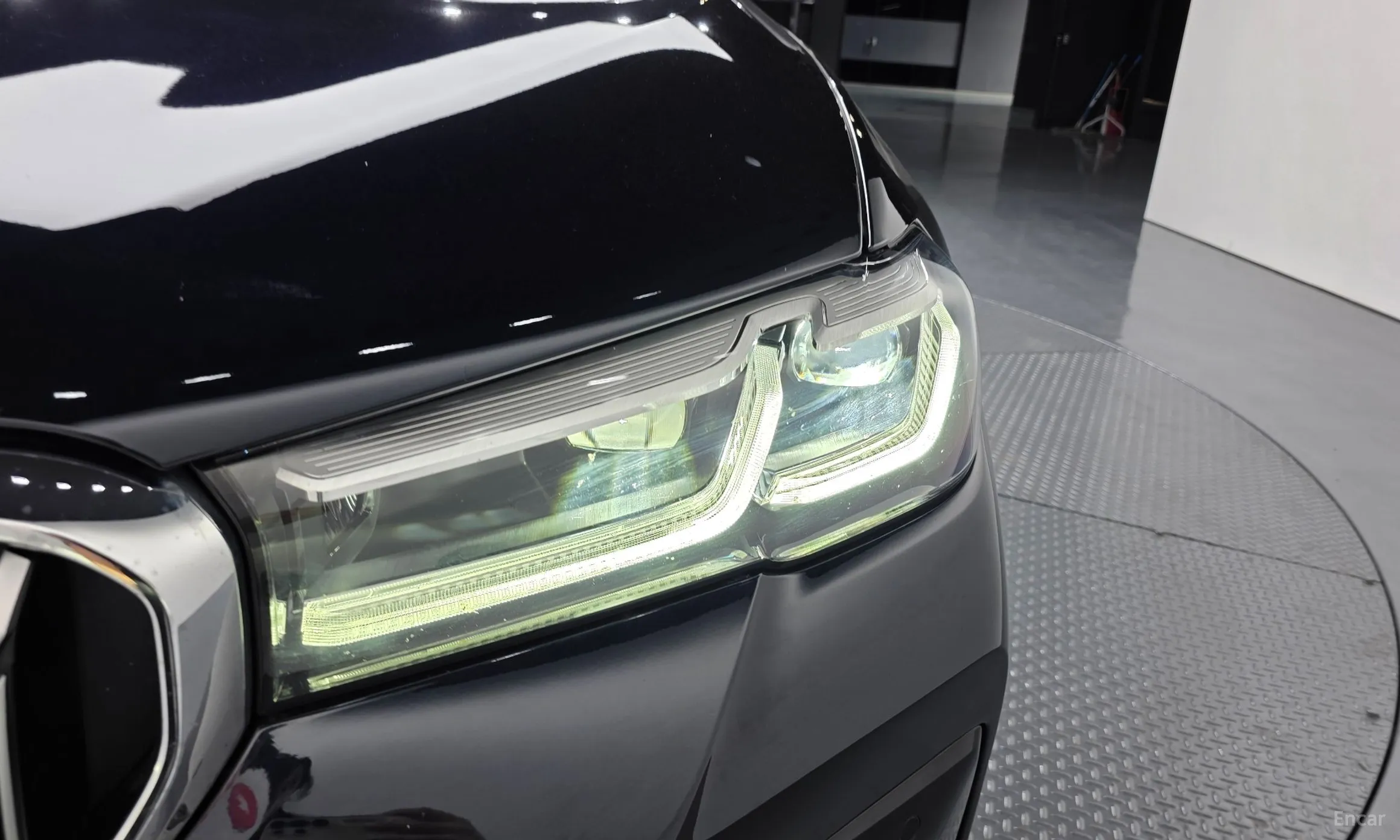 BMW 5 Series (G30) превью 5