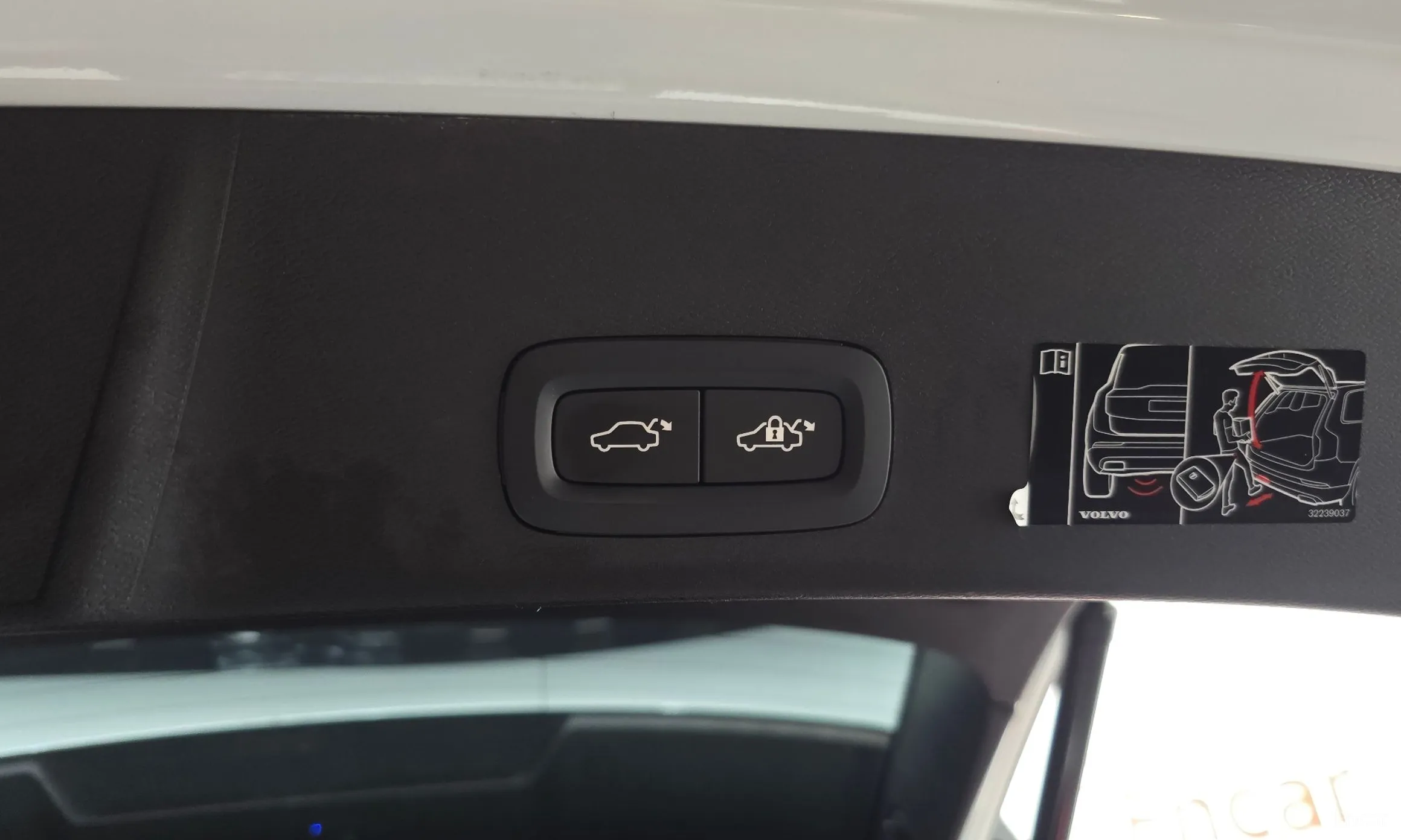 Volvo XC40 превью 20
