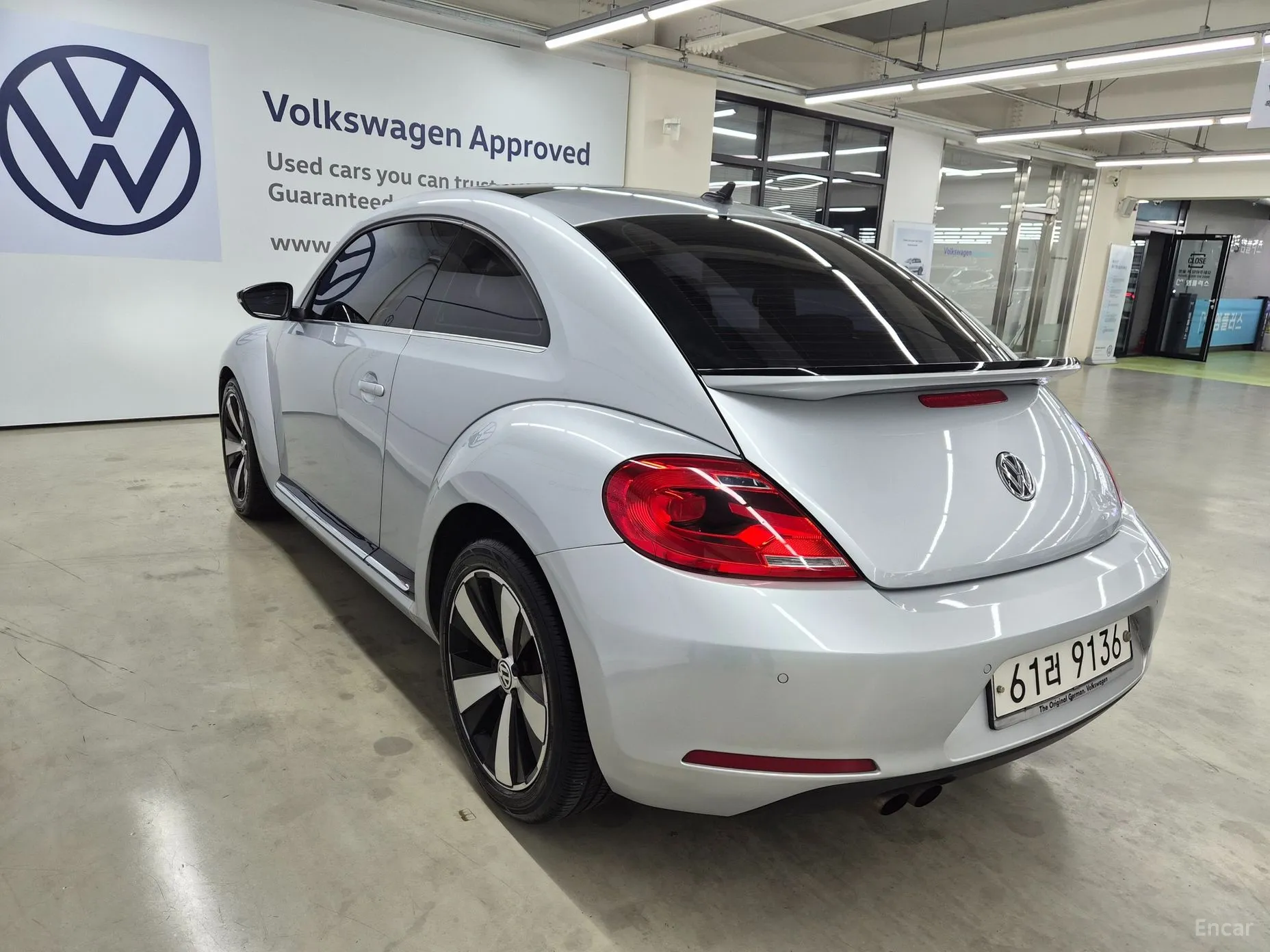 Volkswagen The Beetle превью 18