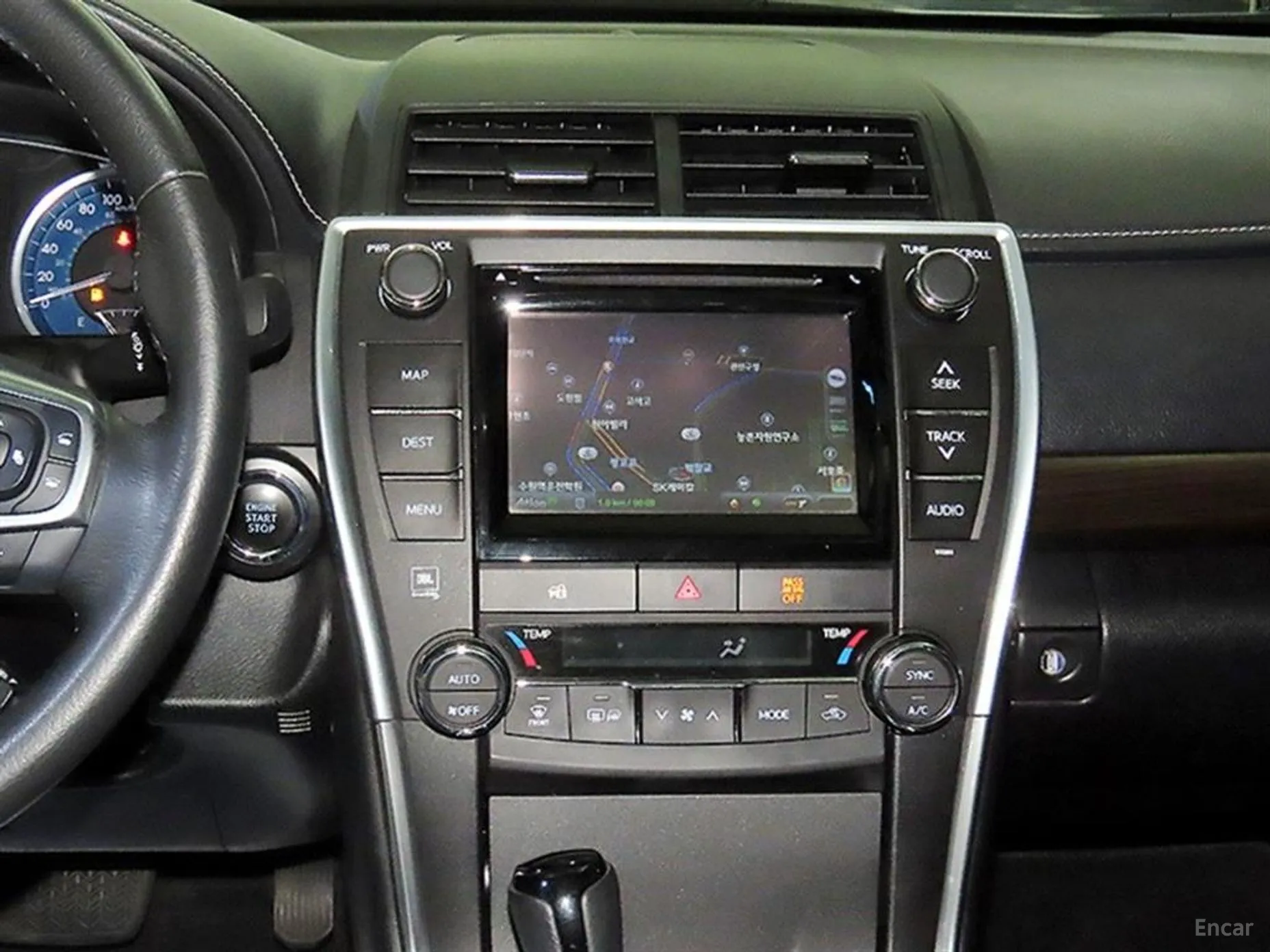Toyota New Camry превью 11