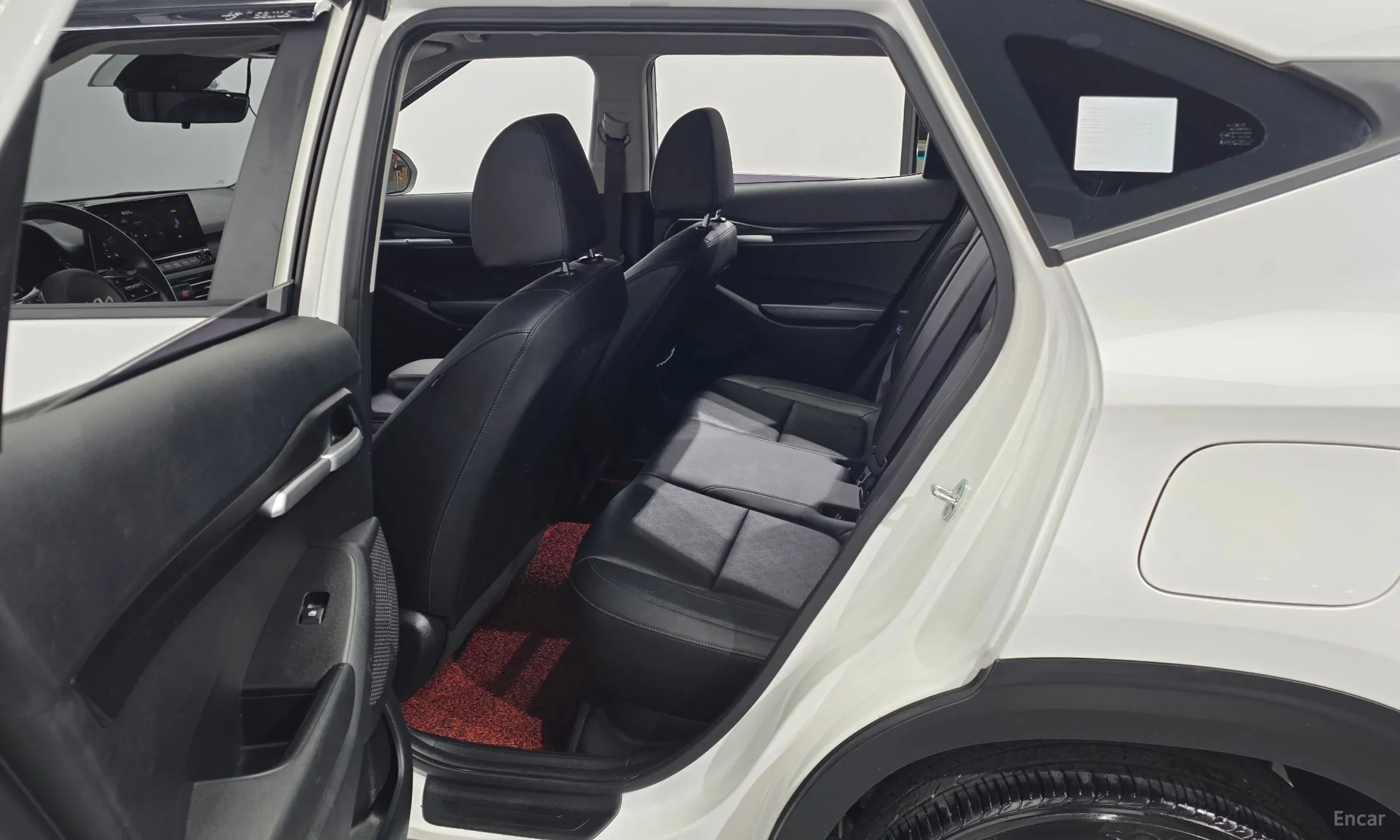 Kia Seltos превью 11