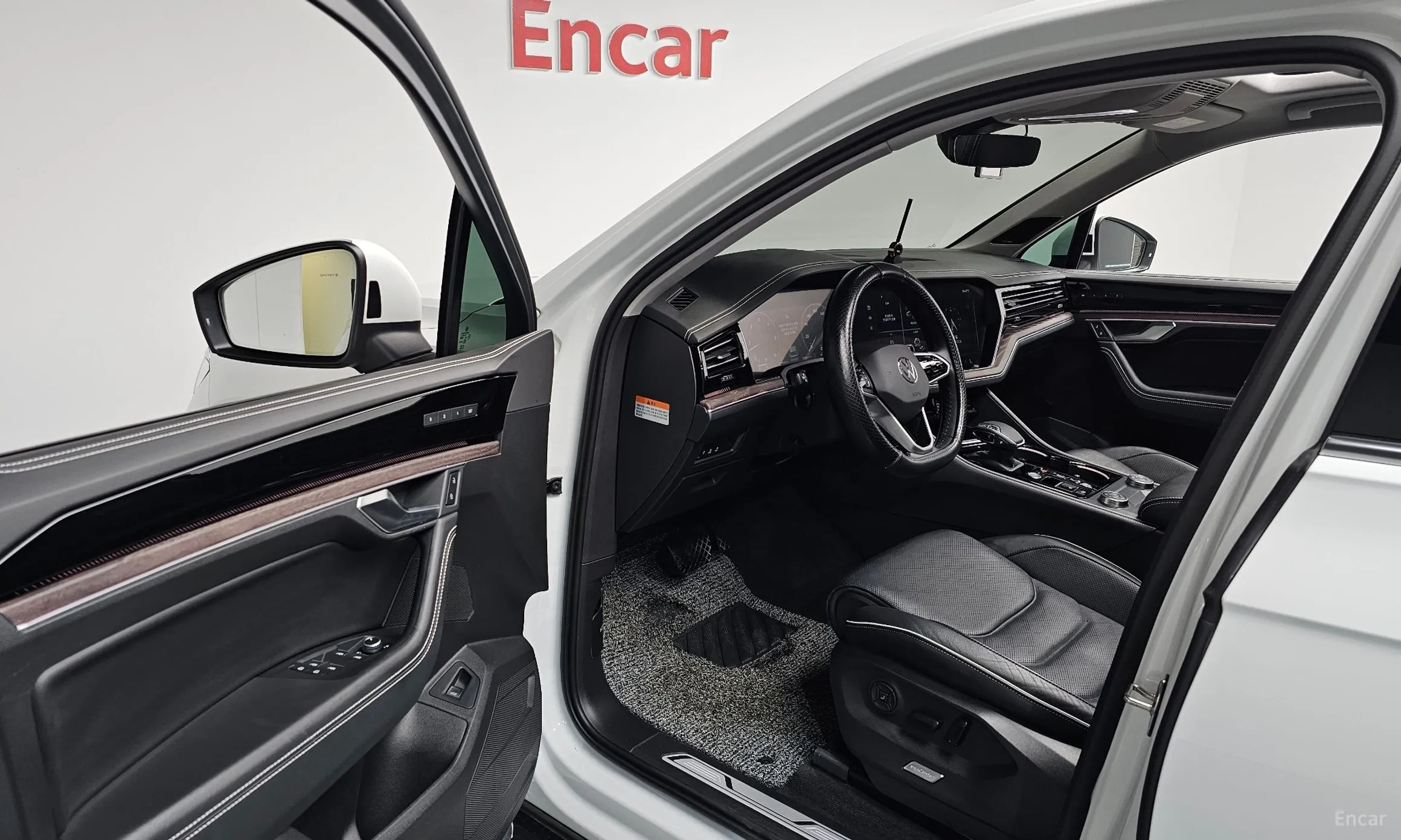 Volkswagen Touareg 3rd Generation превью 10