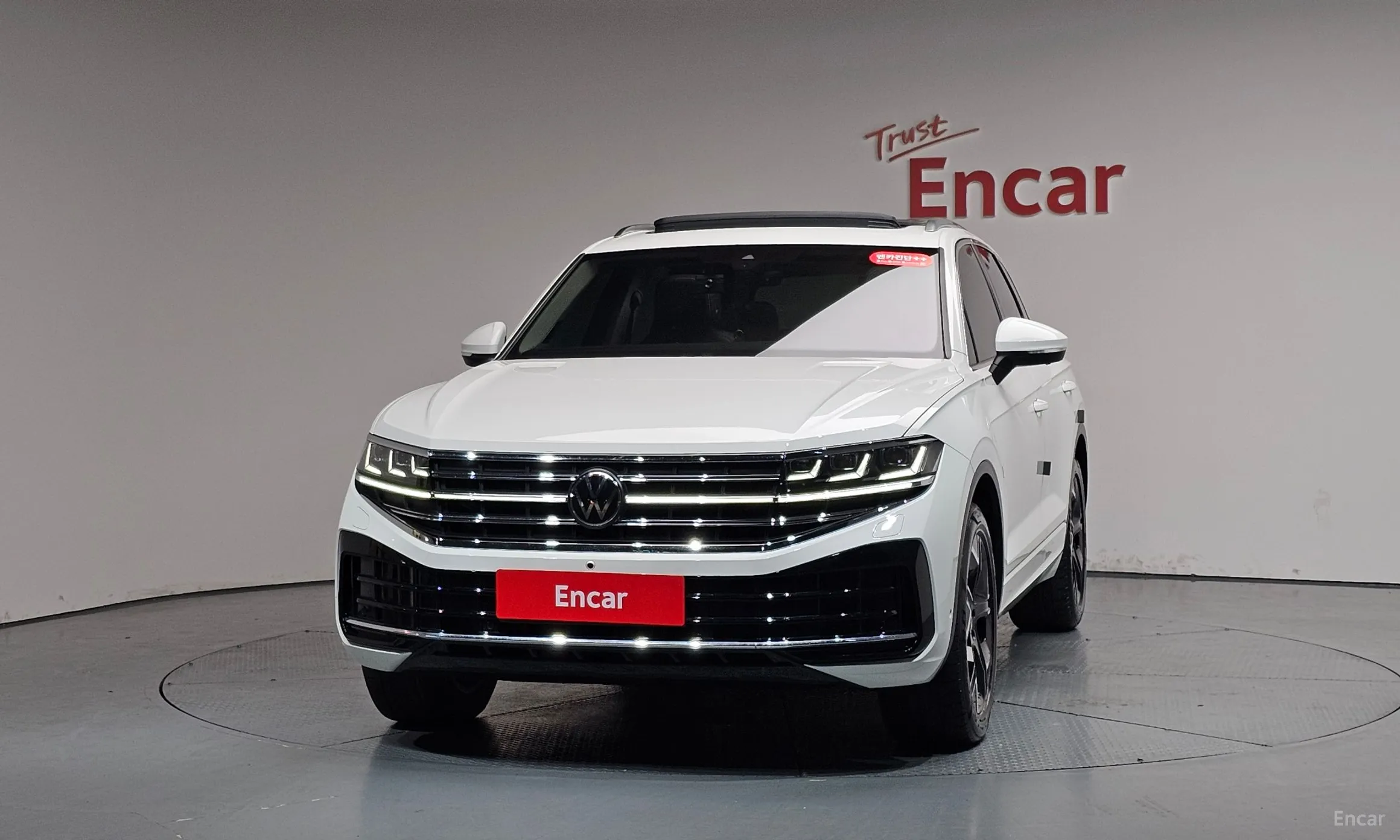 Volkswagen Touareg 3rd Generation превью 3