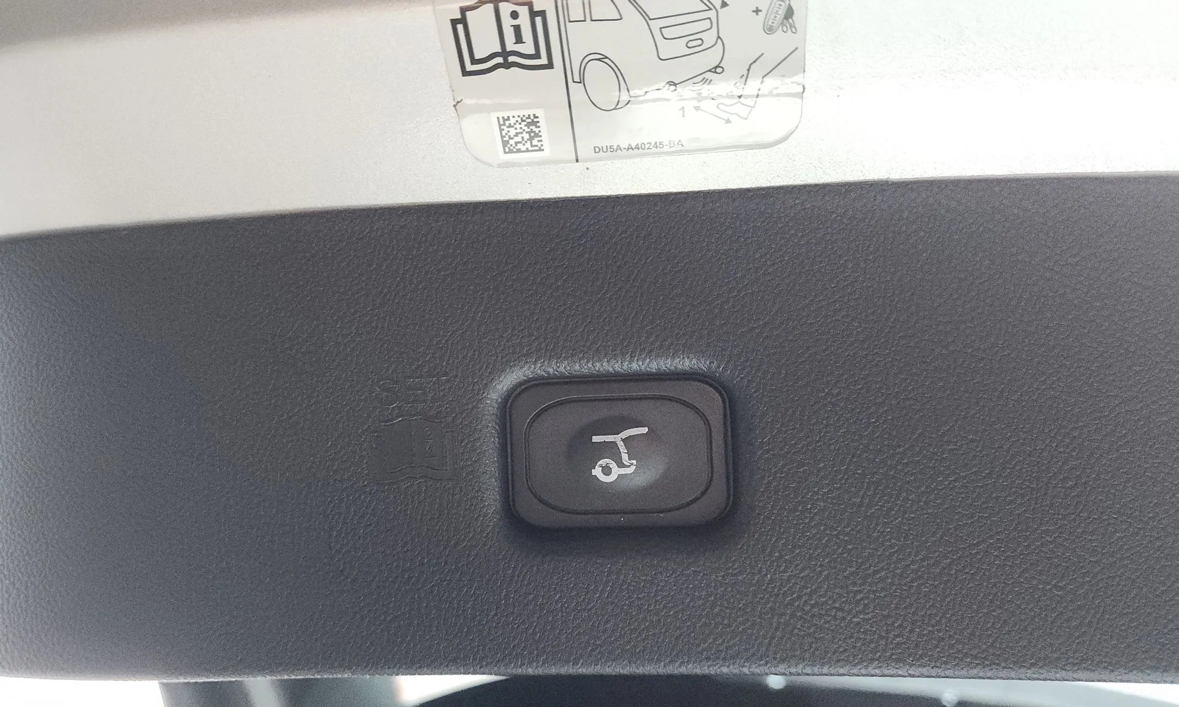 Lincoln MKX 2nd Generation превью 19