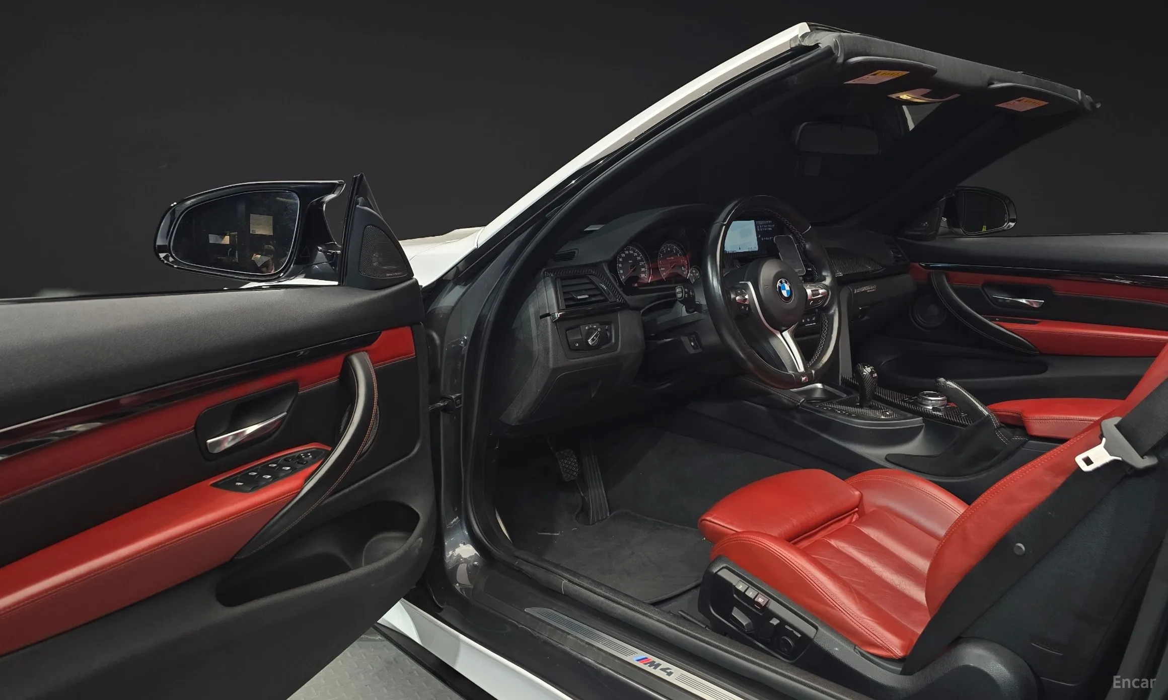 BMW M4 (F82) превью 10