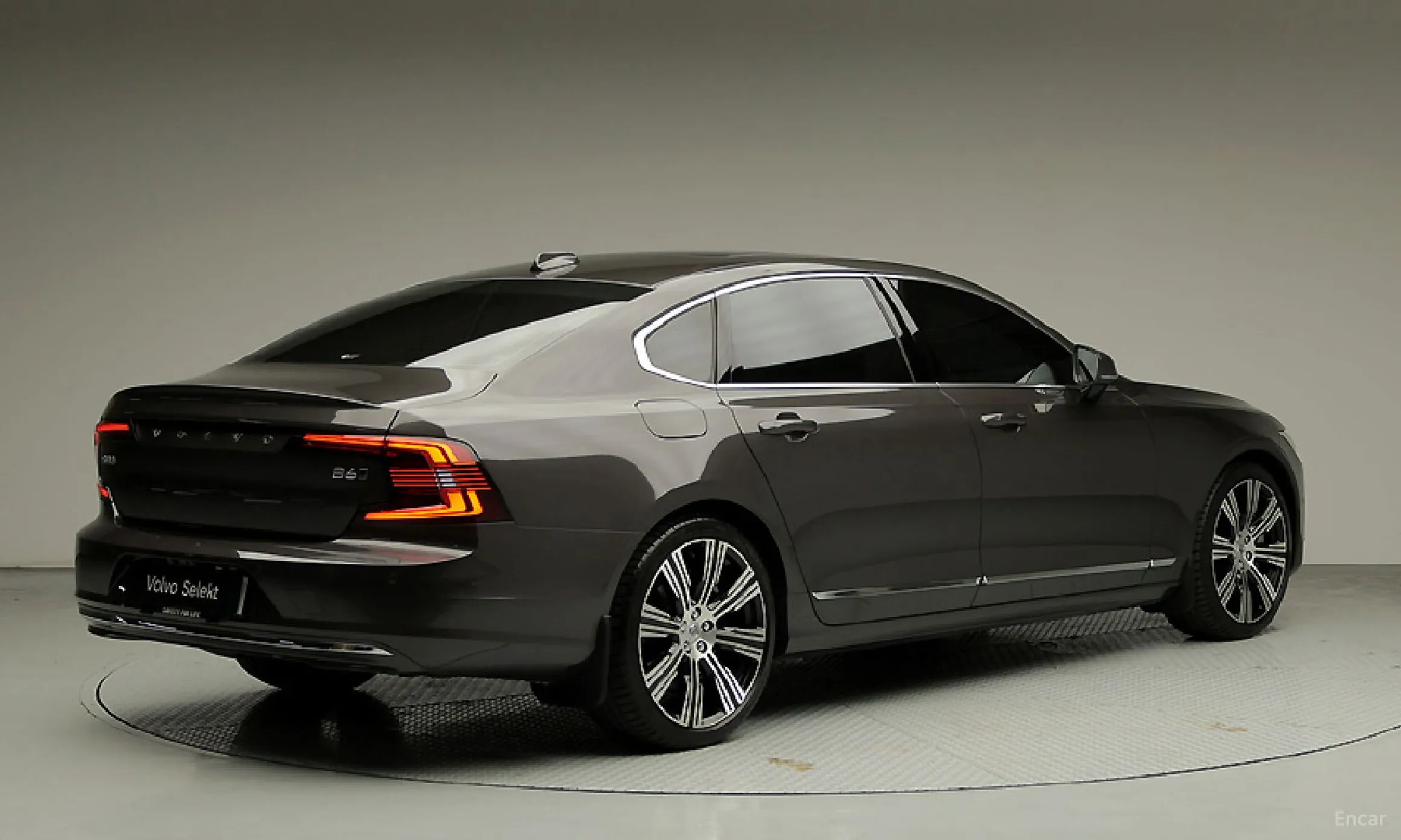 Volvo S90 превью 4