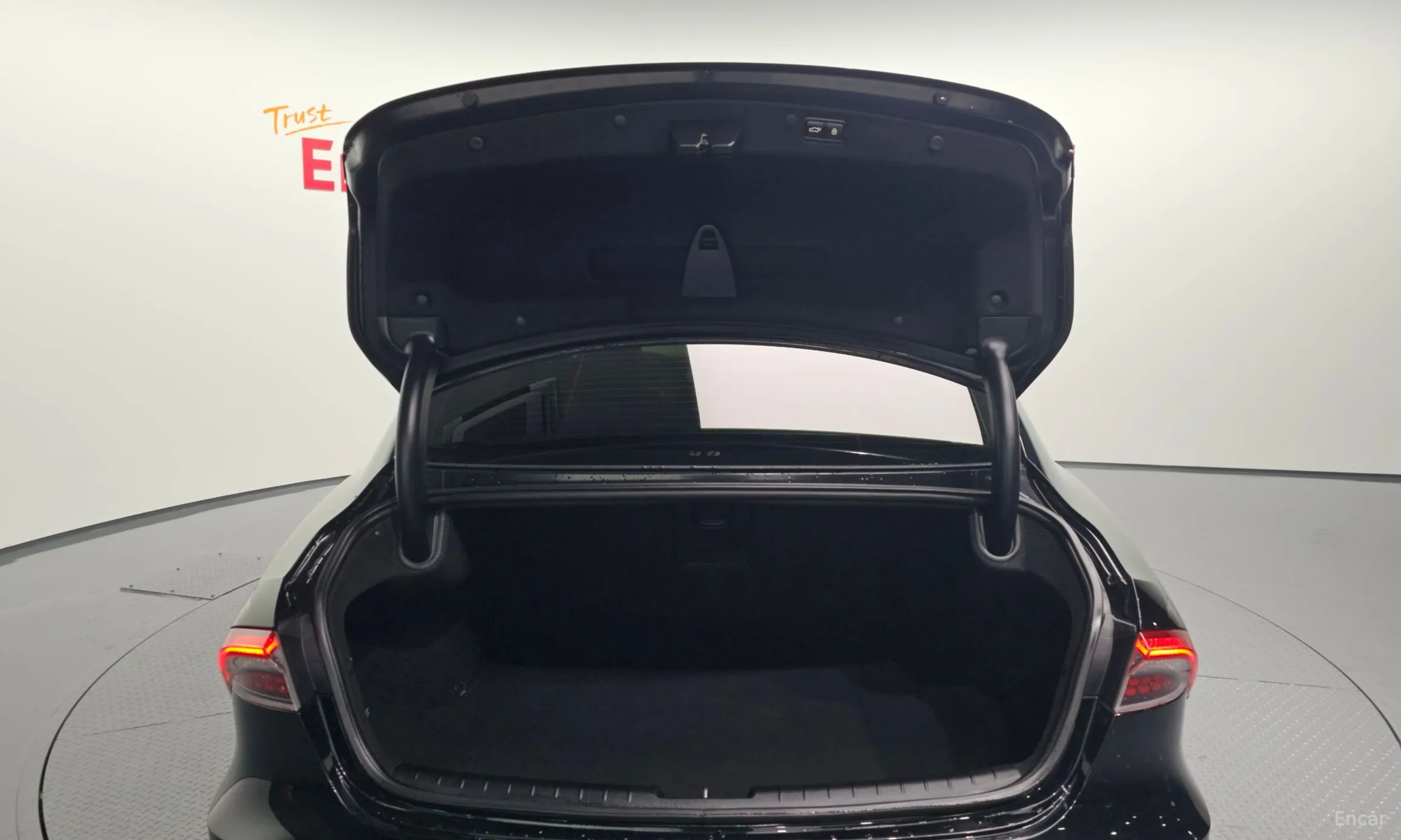Hyundai Grandeur IG превью 20