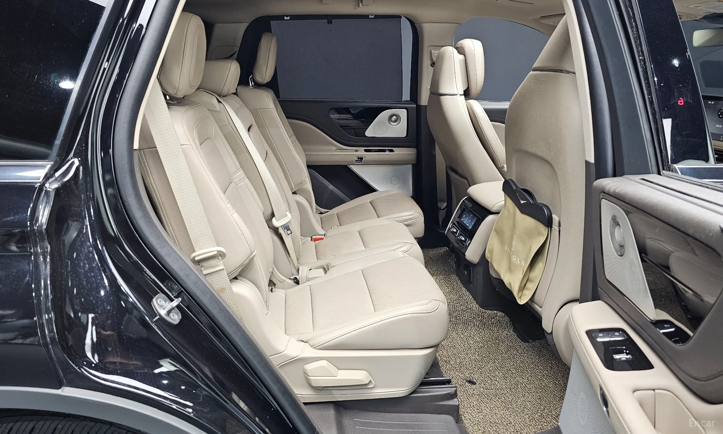 Lincoln Aviator 2nd Generation превью 11