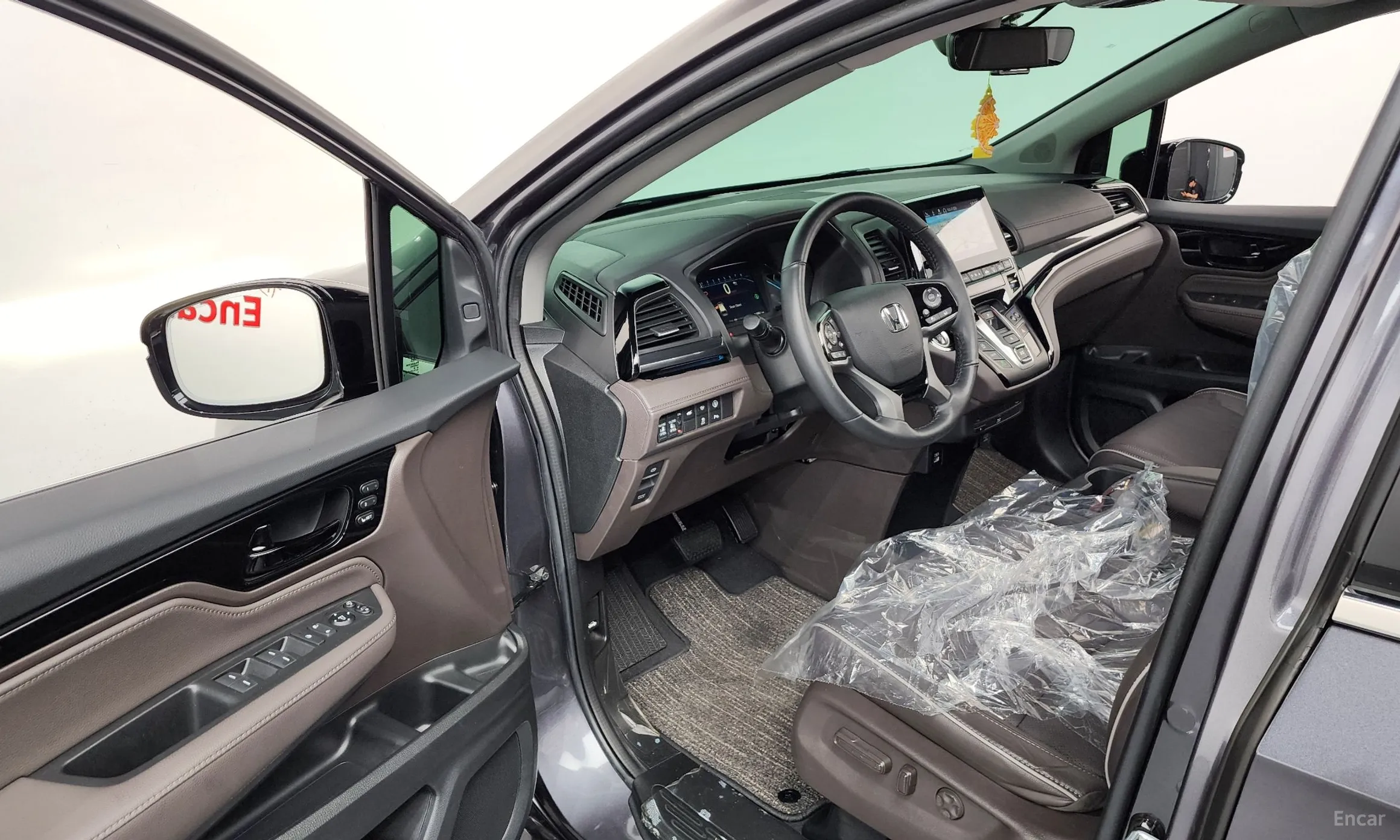 Honda Odyssey превью 10