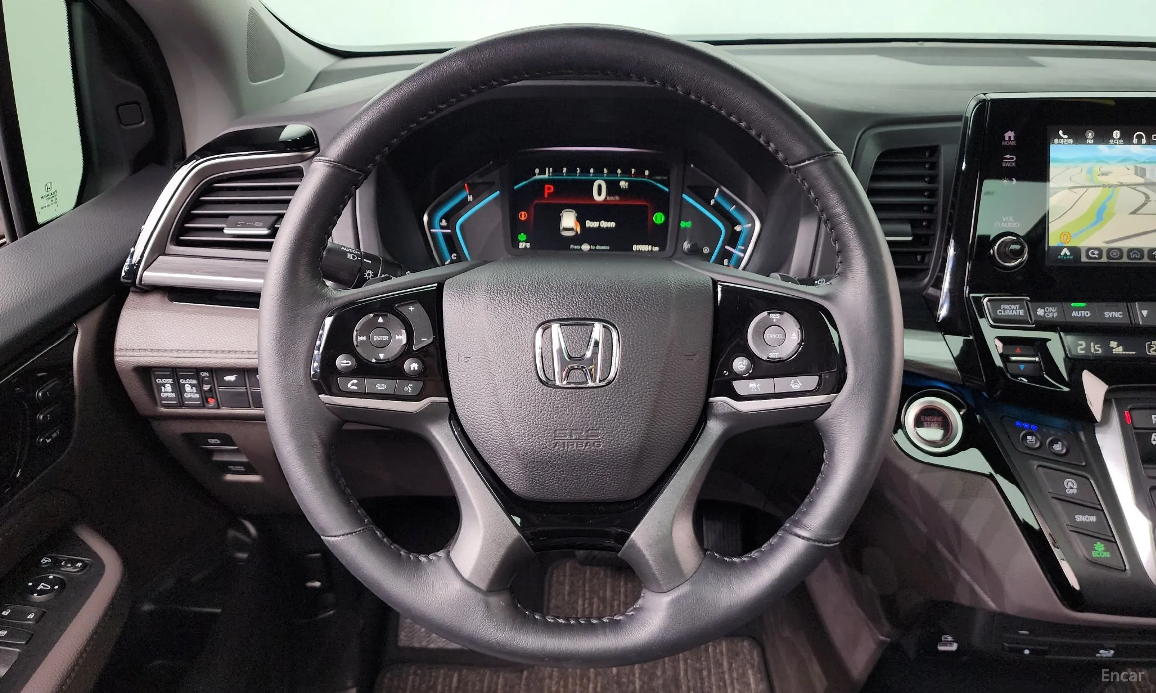 Honda Odyssey превью 12