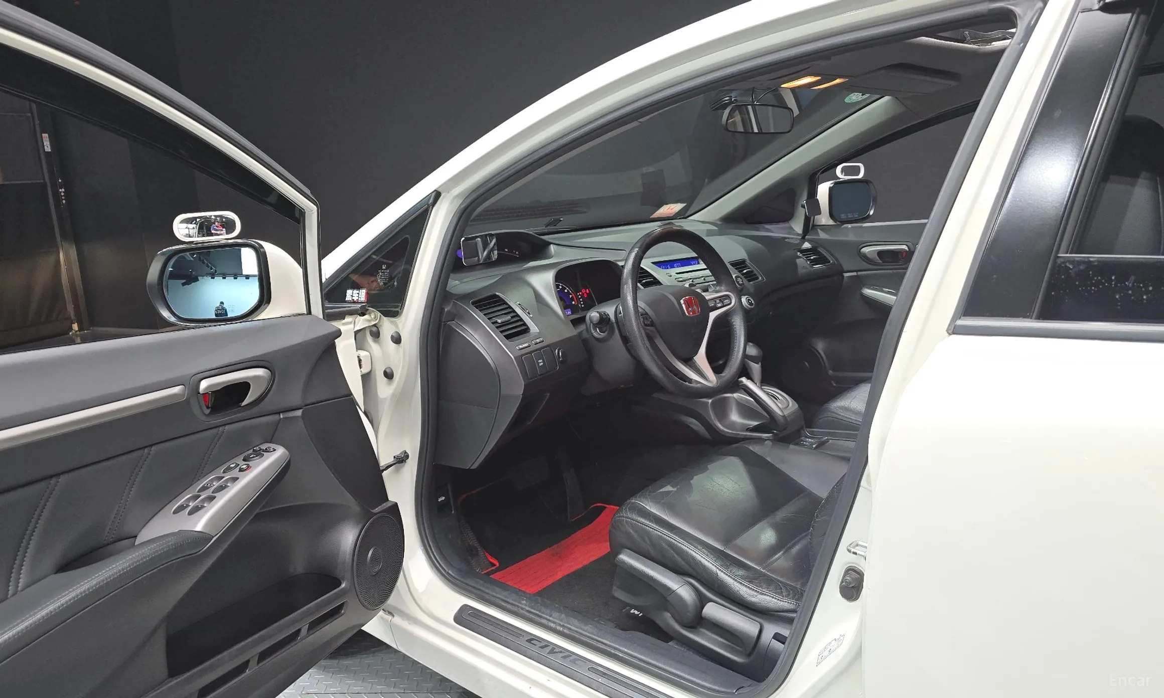 Honda Civic превью 10