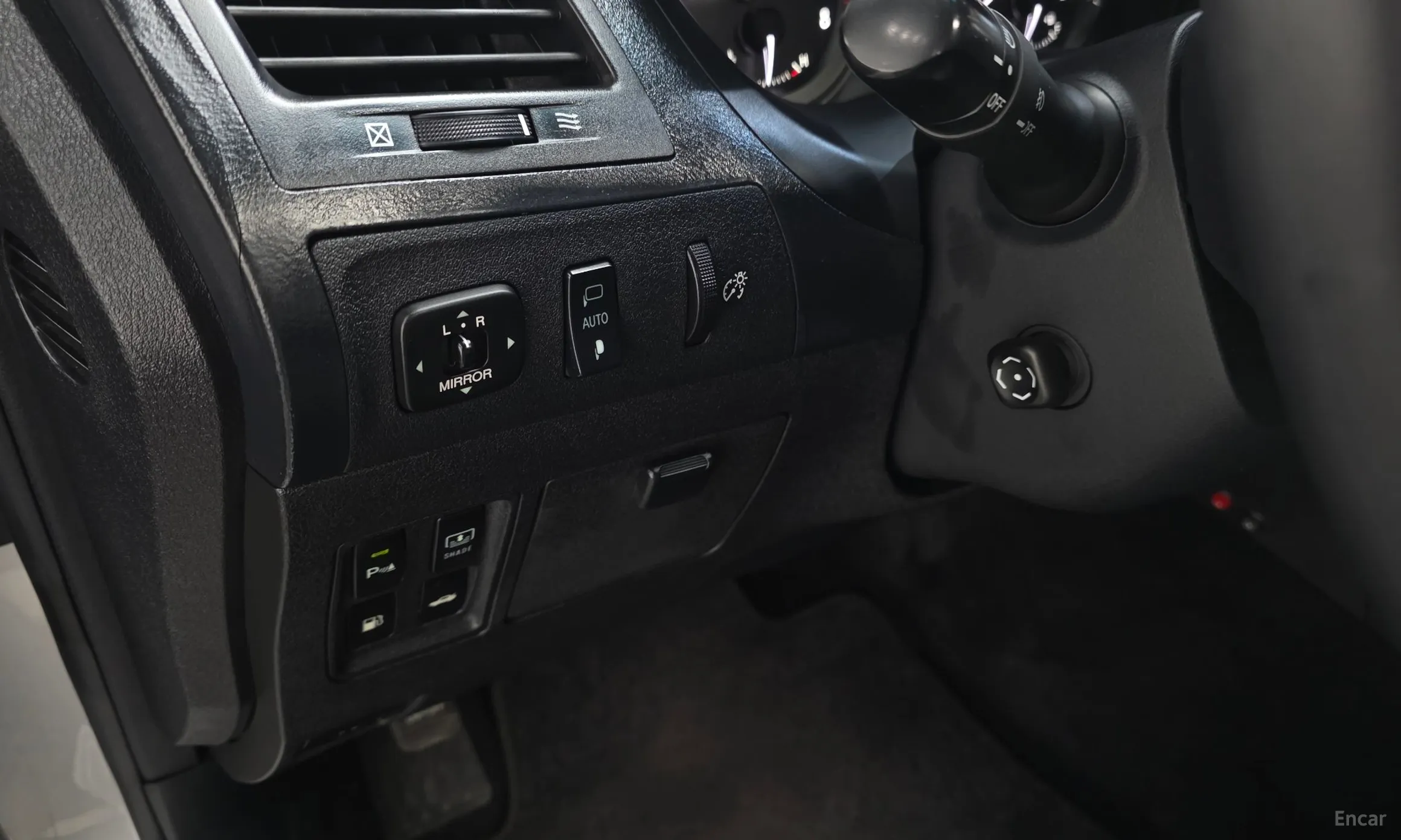 Lexus ES350 превью 14