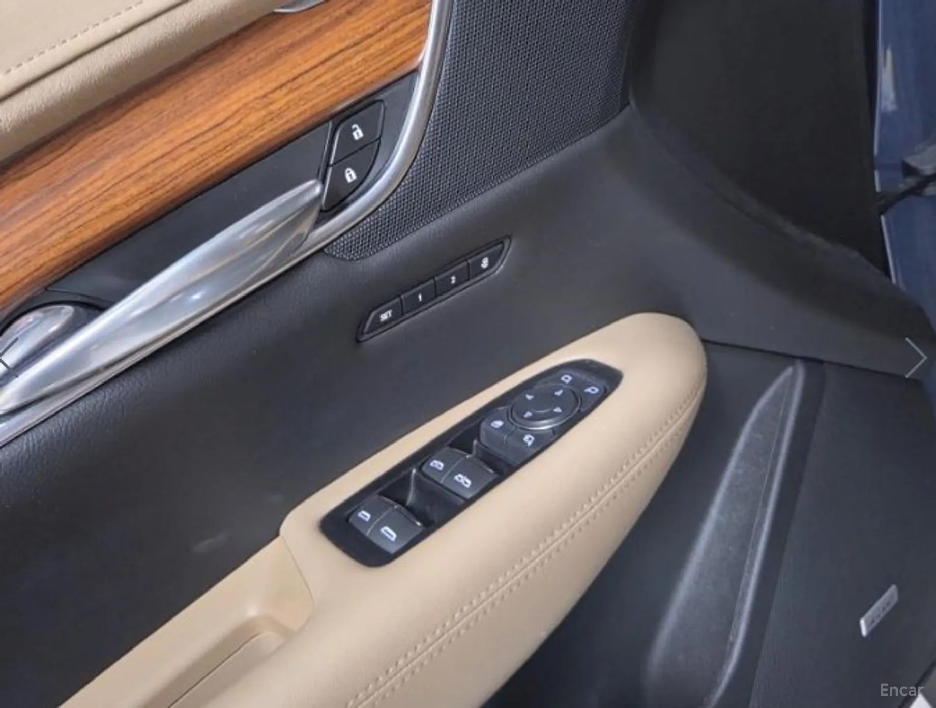 Cadillac XT5 превью 12