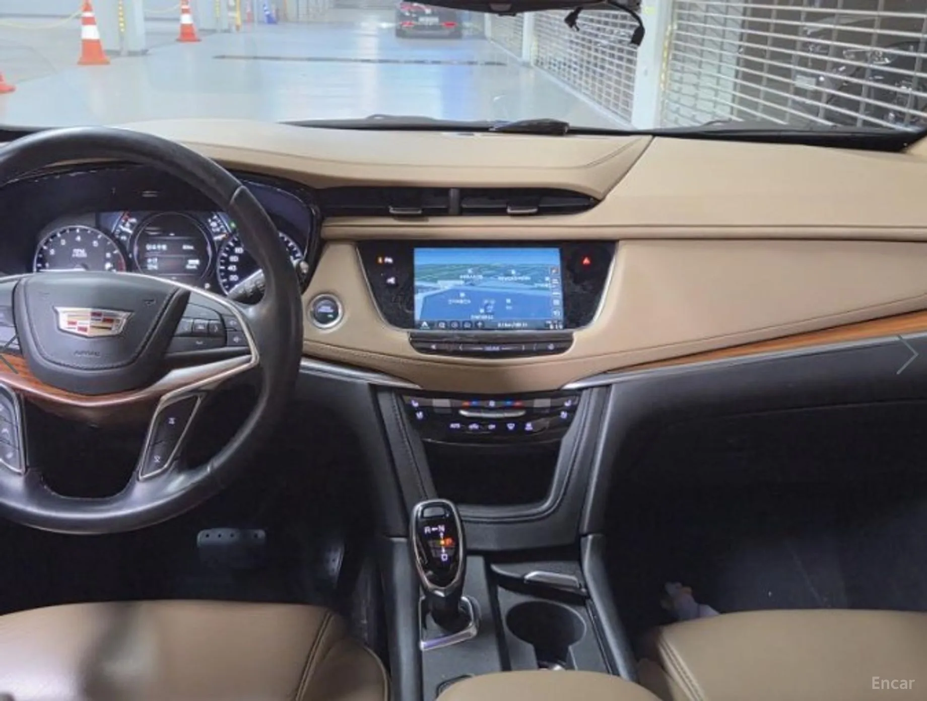 Cadillac XT5 превью 8