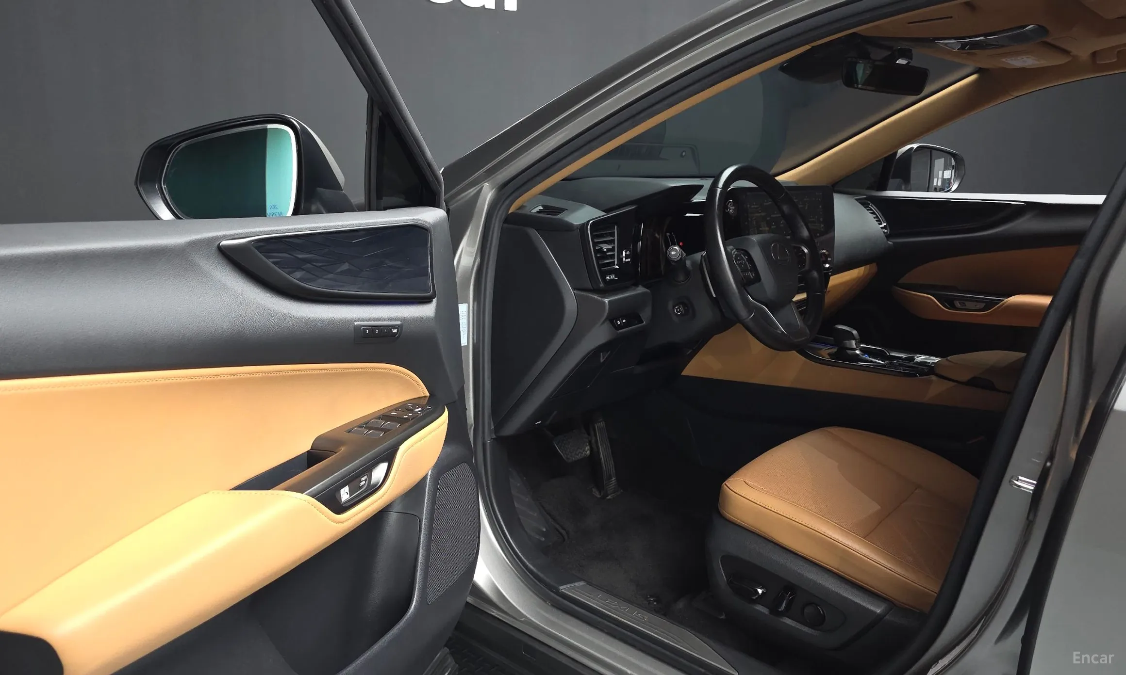 Lexus NX450h + 2nd Gen превью 10