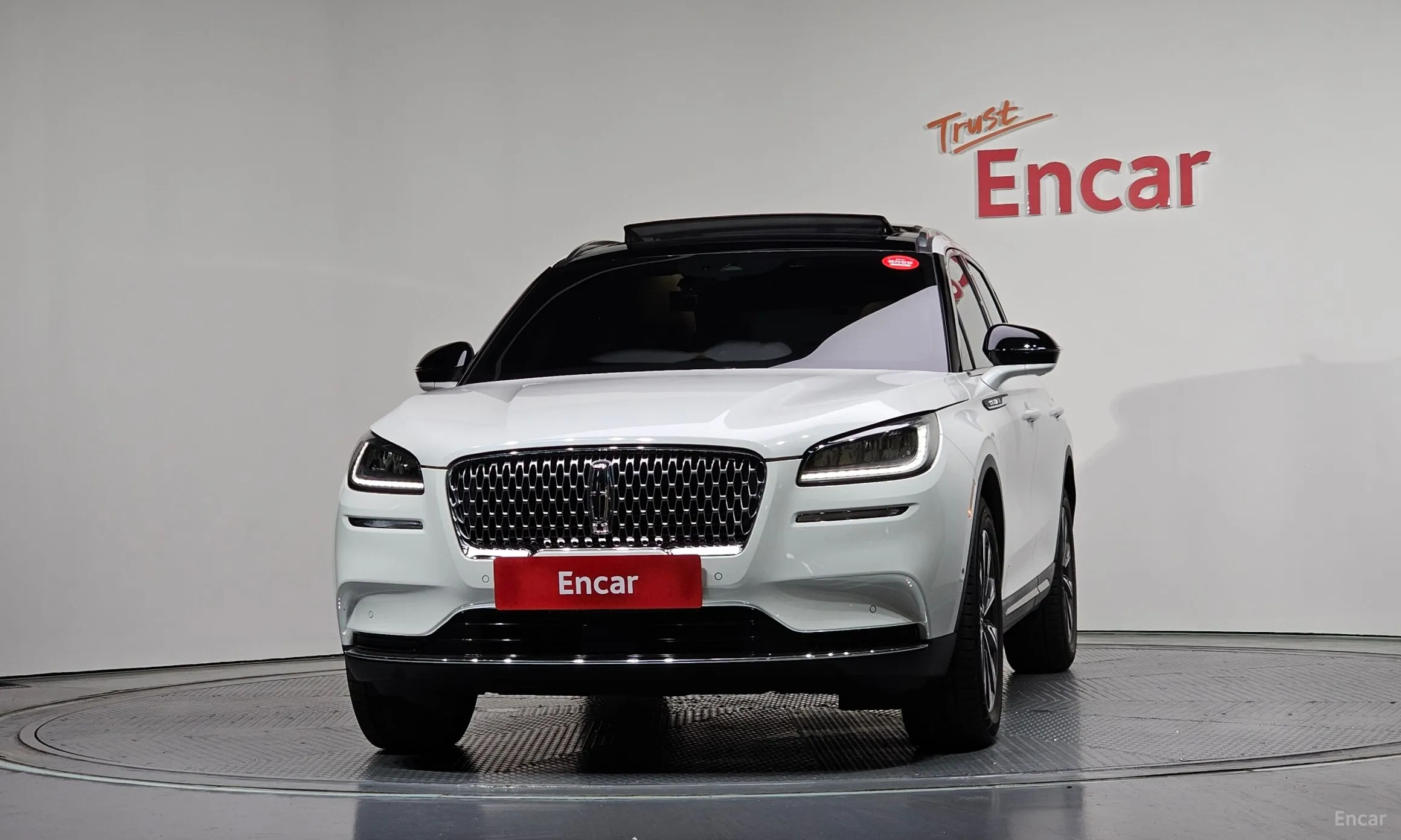 Lincoln Corsair превью 3