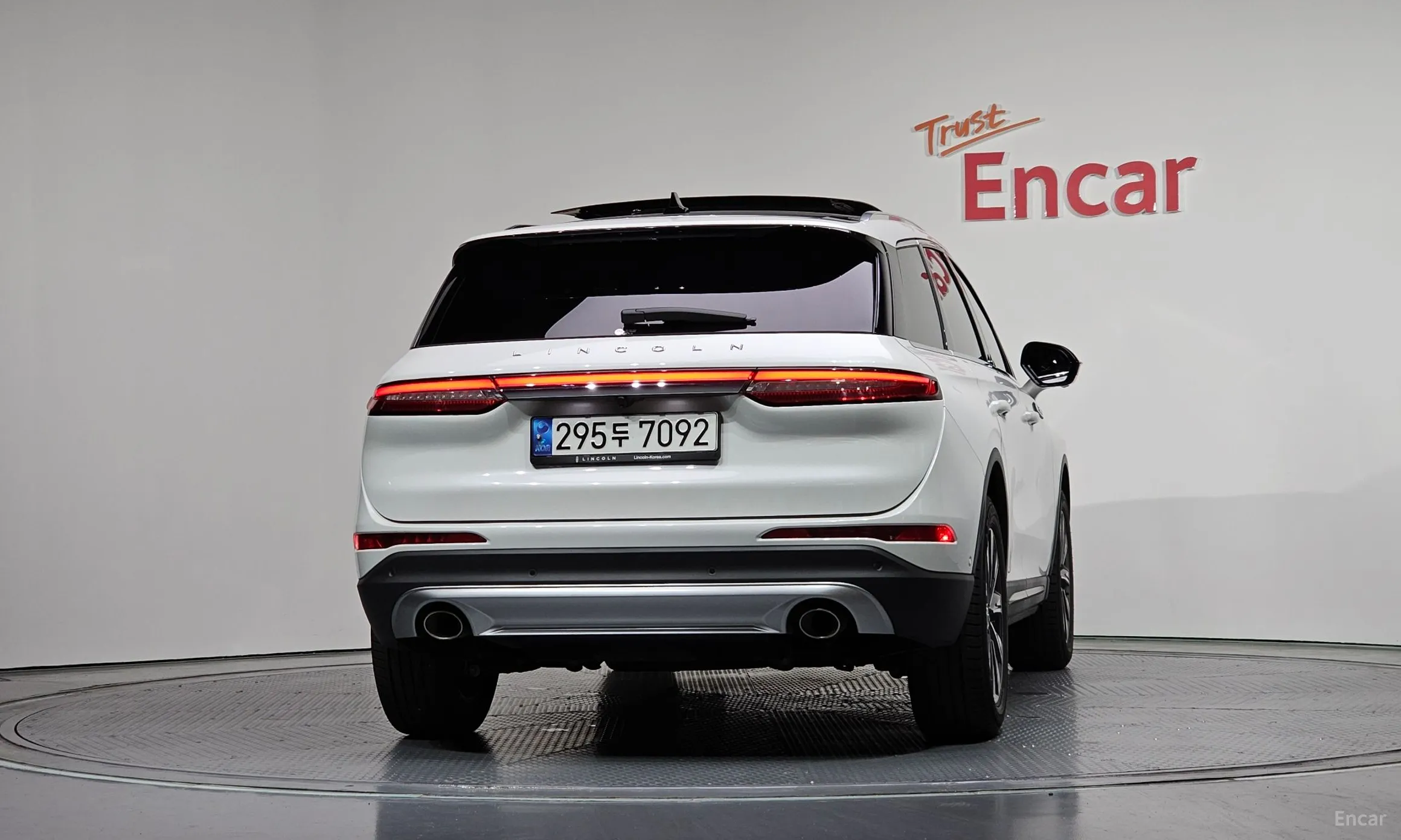 Lincoln Corsair превью 4