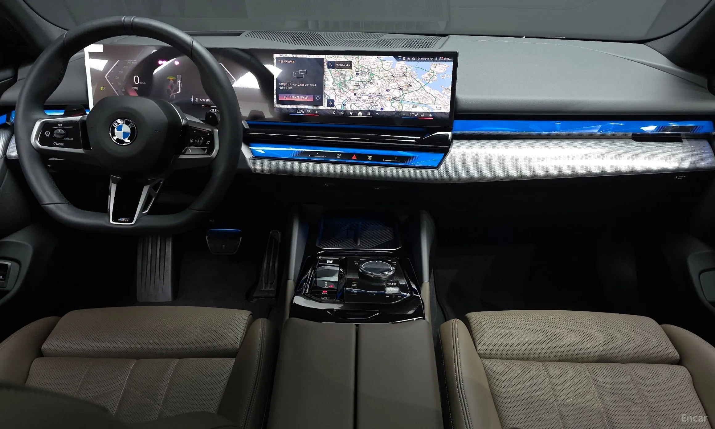 BMW 5 Series (G60) превью 7