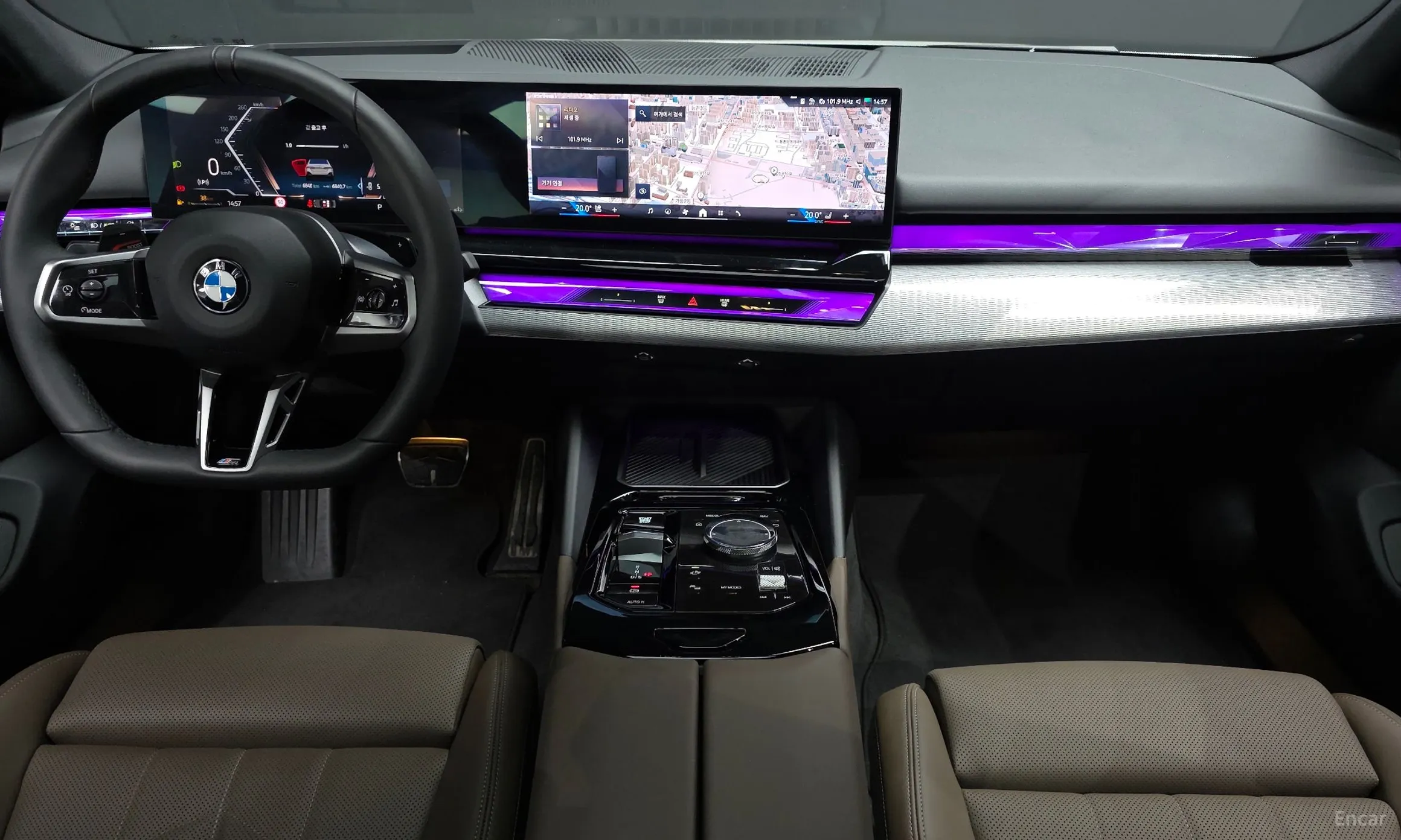 BMW 5 Series (G60) превью 7