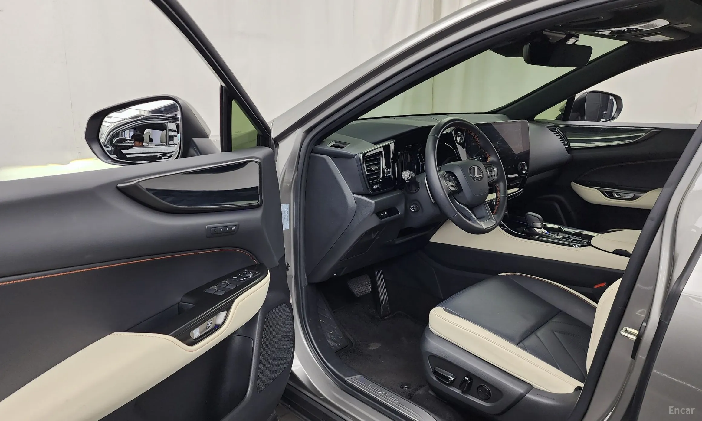 Lexus NX450h + 2nd Gen превью 10