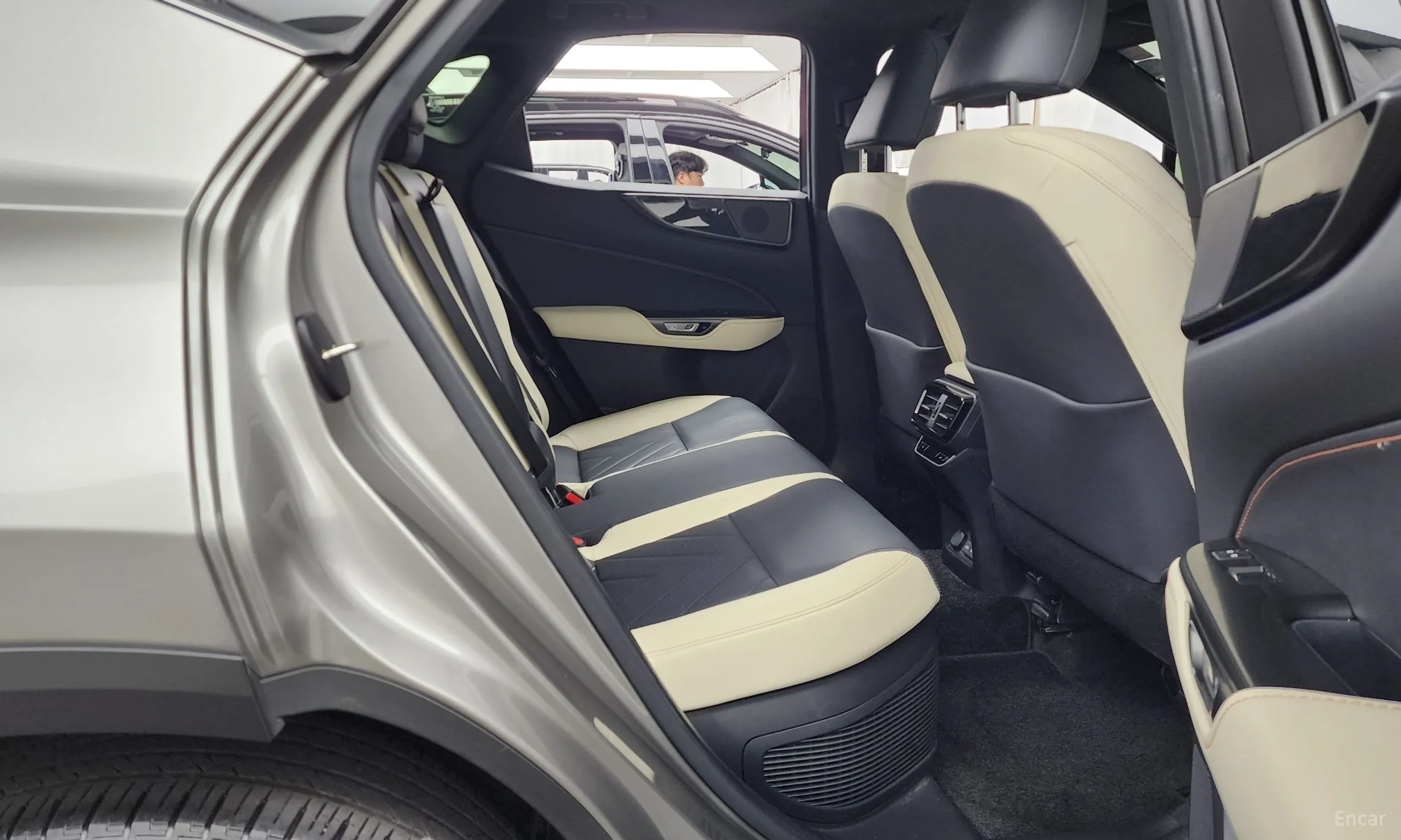 Lexus NX450h + 2nd Gen превью 12