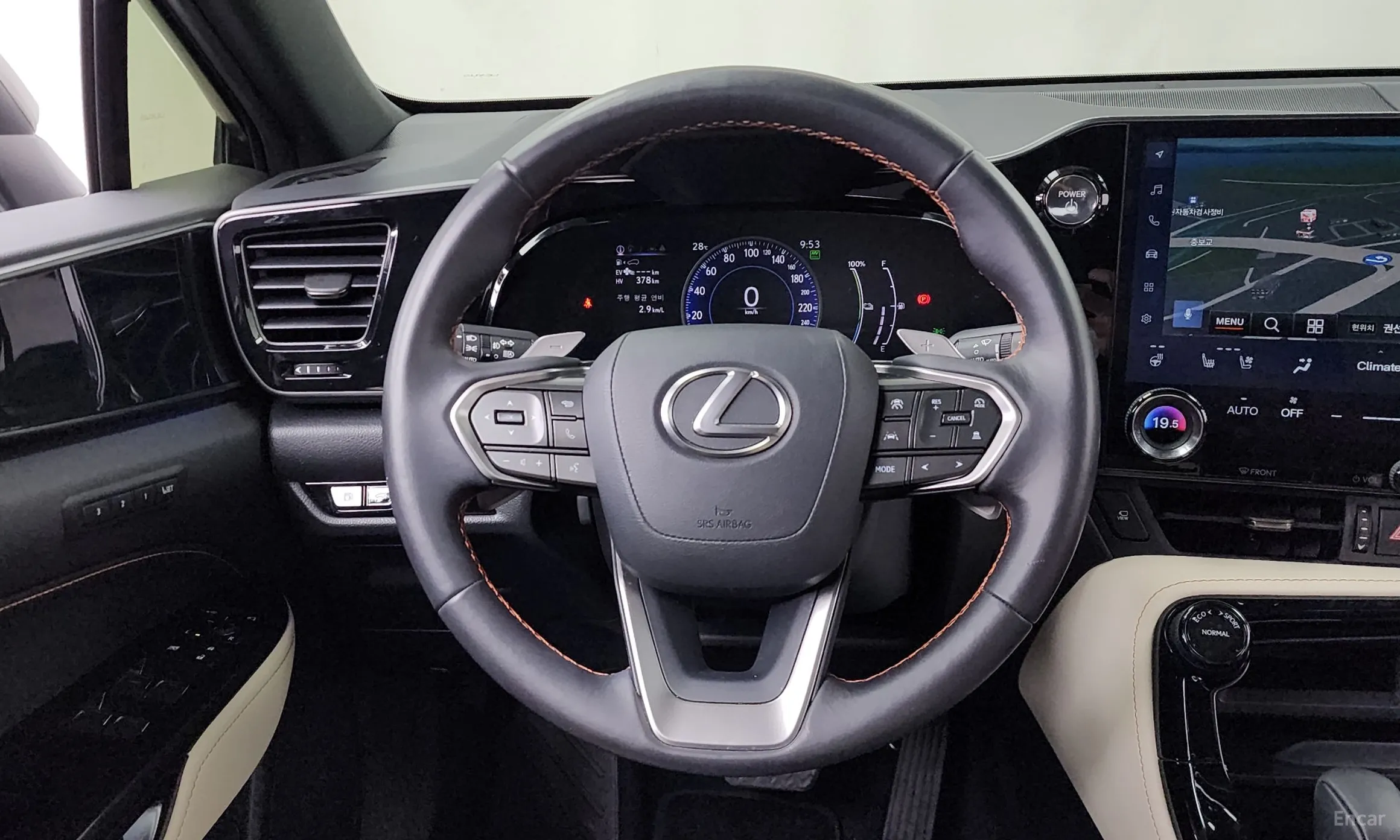 Lexus NX450h + 2nd Gen превью 13