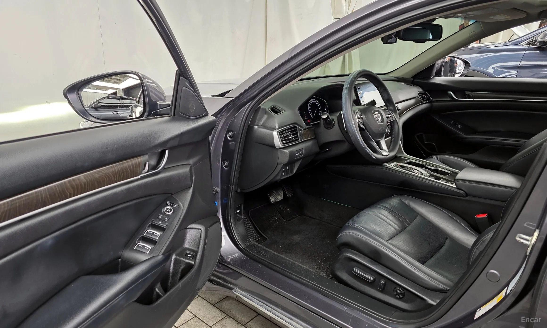 Honda Accord 10th Generation превью 10