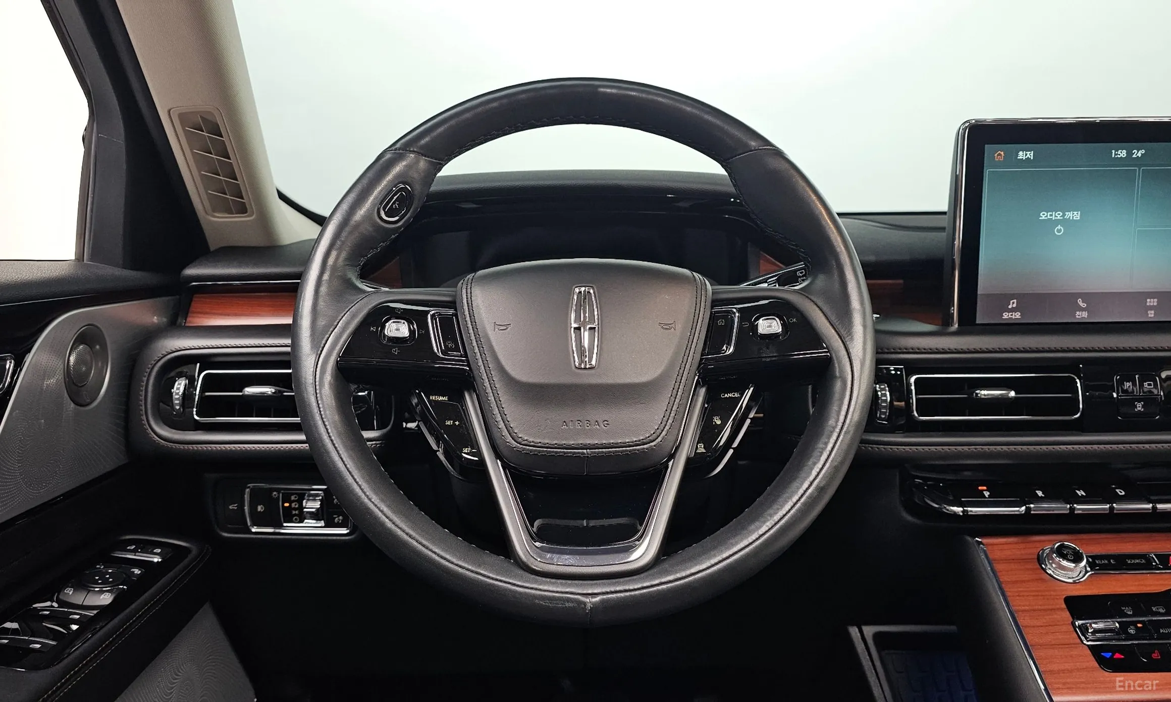 Lincoln Aviator 2nd Generation превью 12