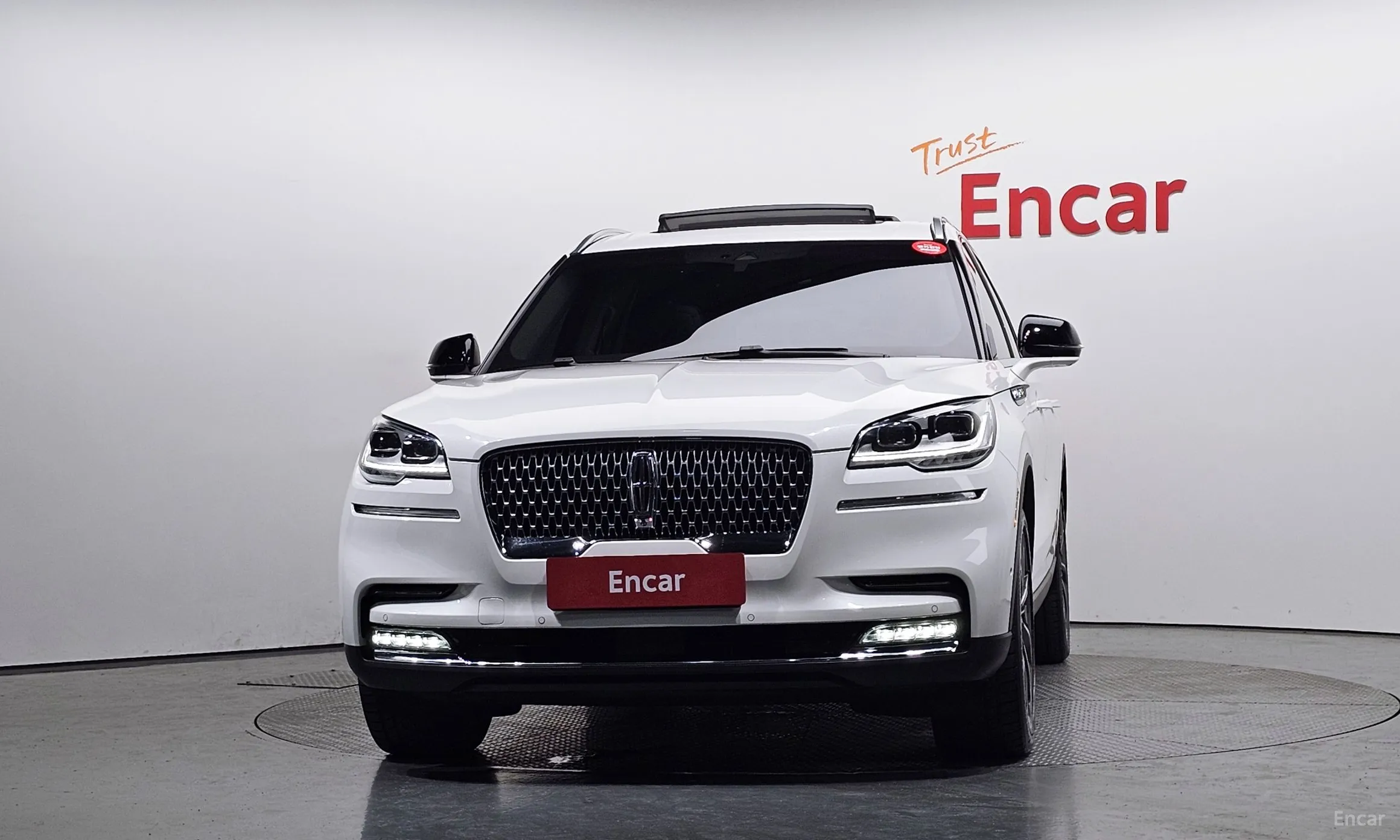 Lincoln Aviator 2nd Generation превью 3