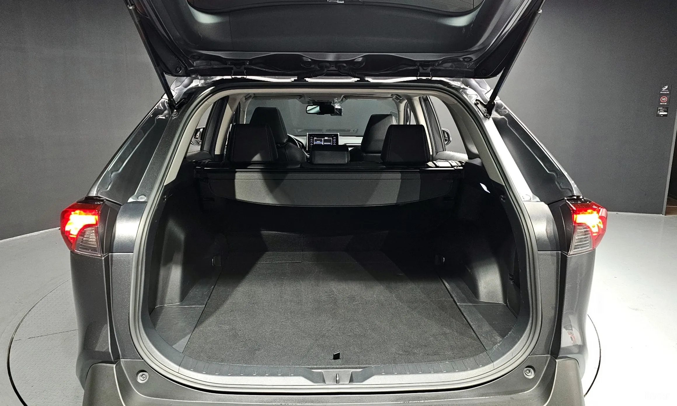 Toyota RAV4 5th Generation превью 20