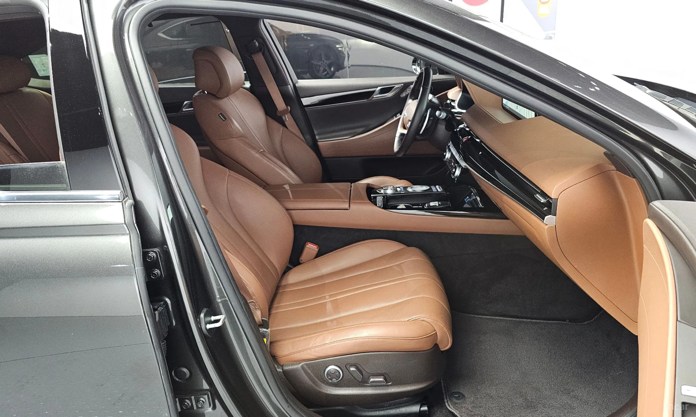 Genesis G80 (RG3) превью 10