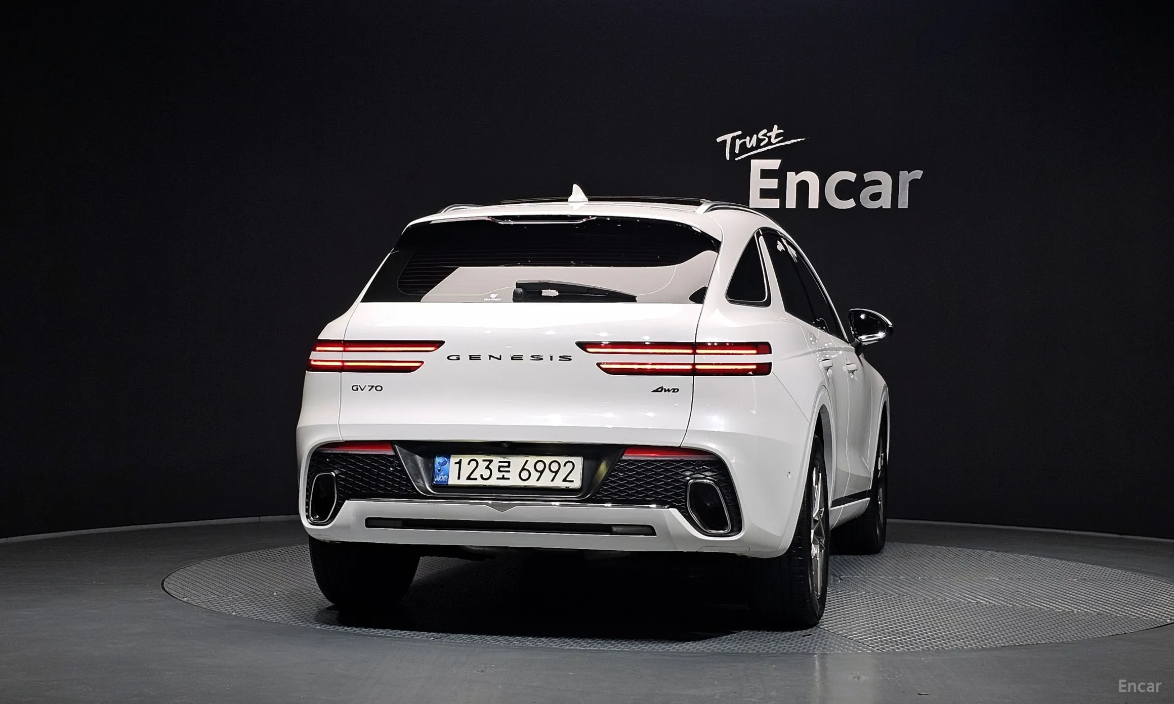 Genesis GV70 превью 4