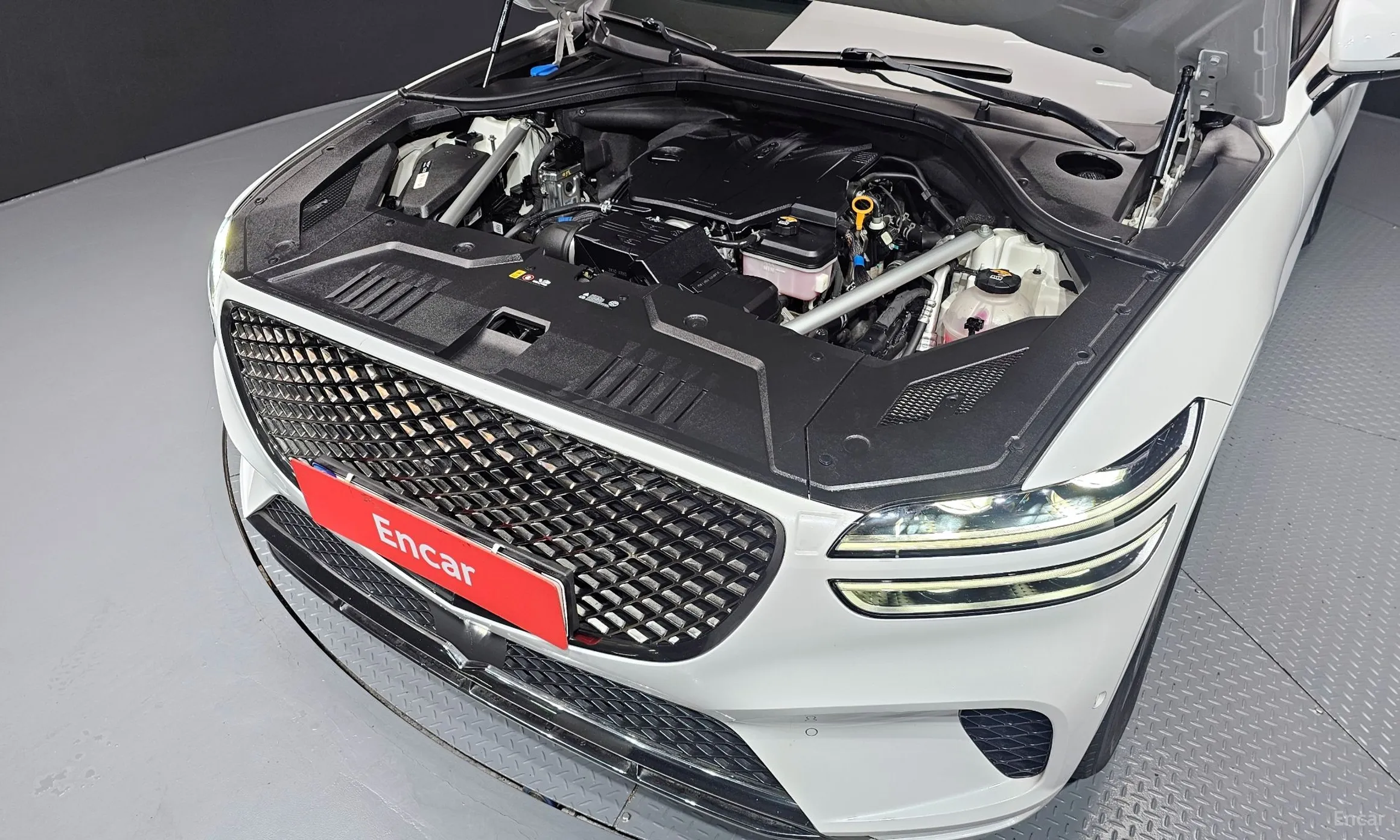 Genesis GV70 превью 6