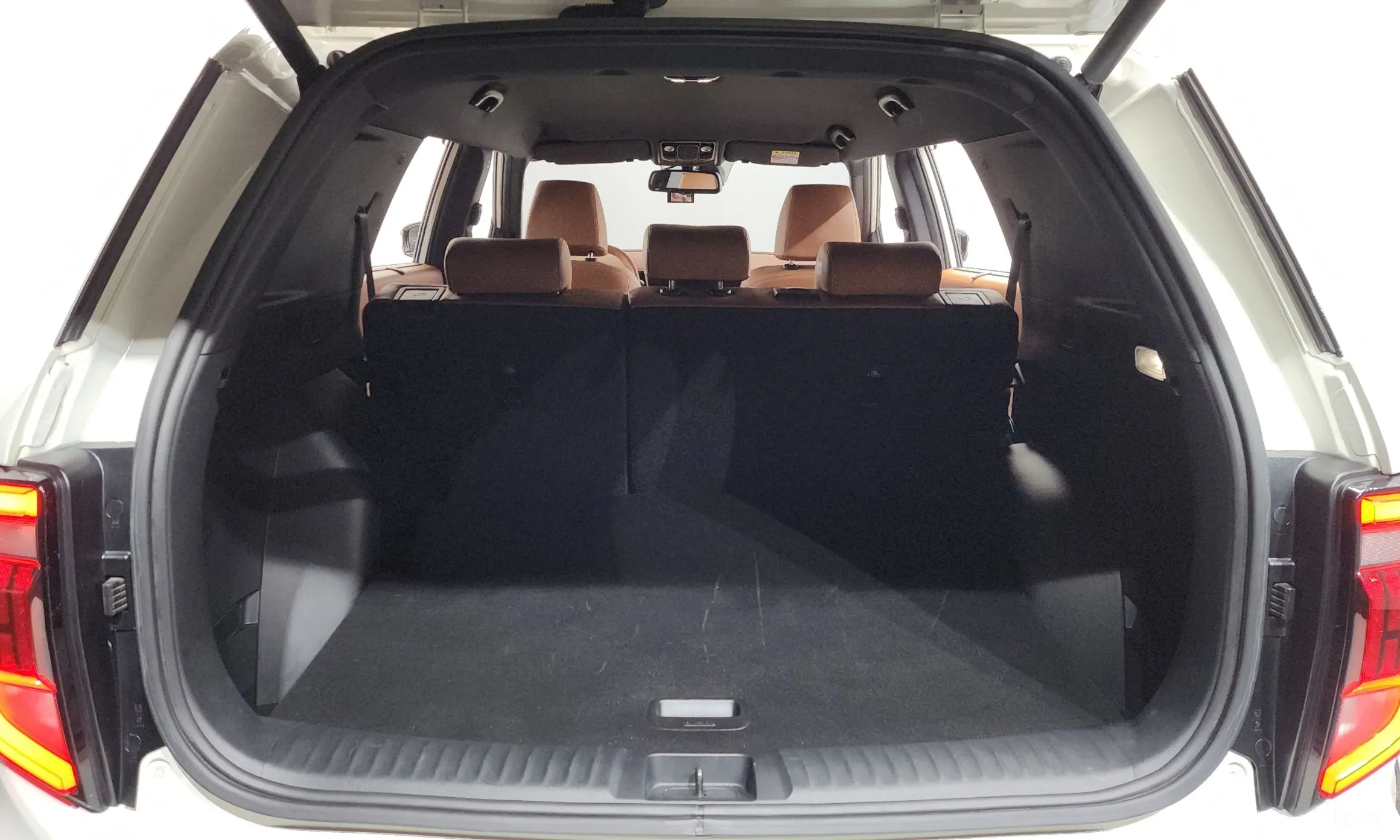KG Mobility (SsangYong) Torres превью 18