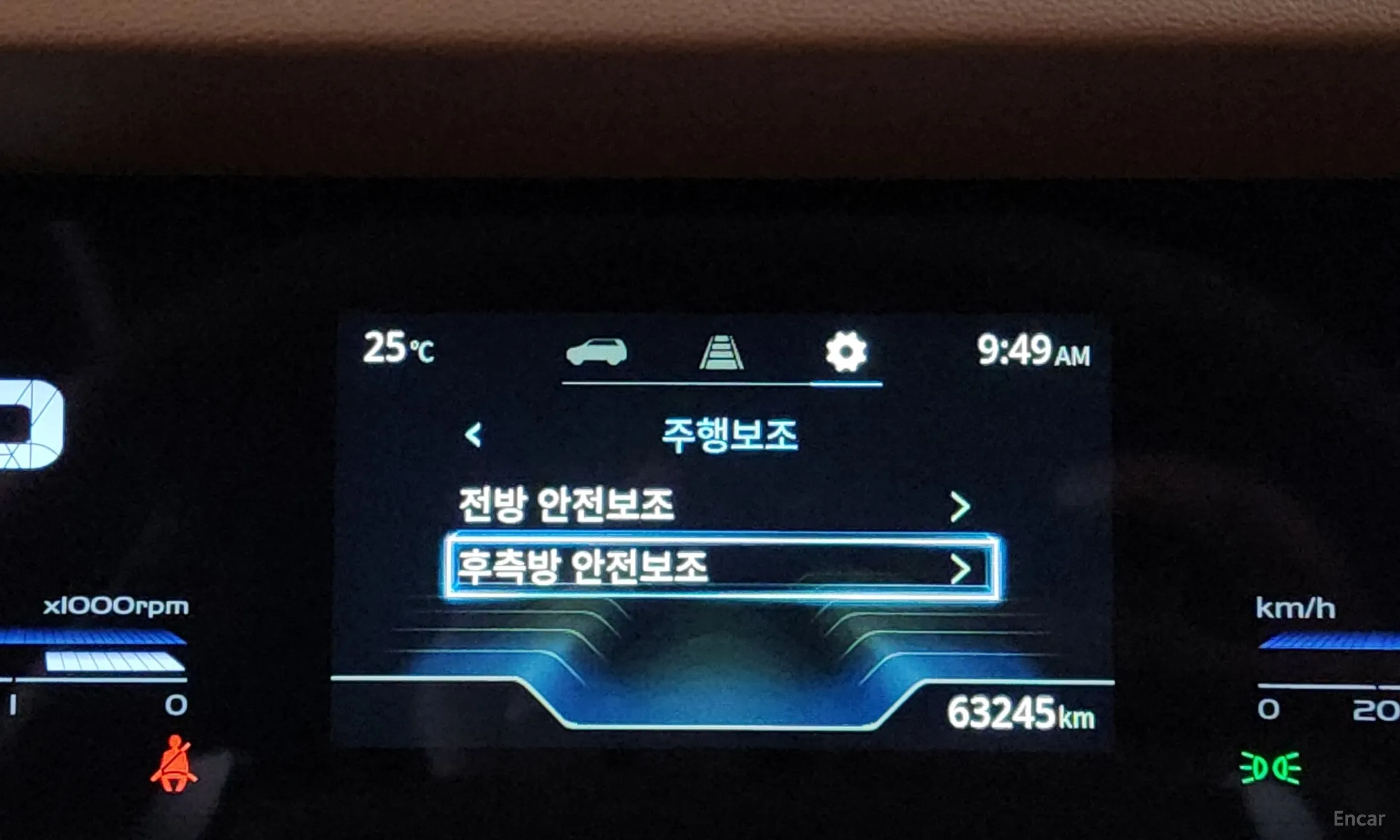 KG Mobility (SsangYong) Torres превью 19