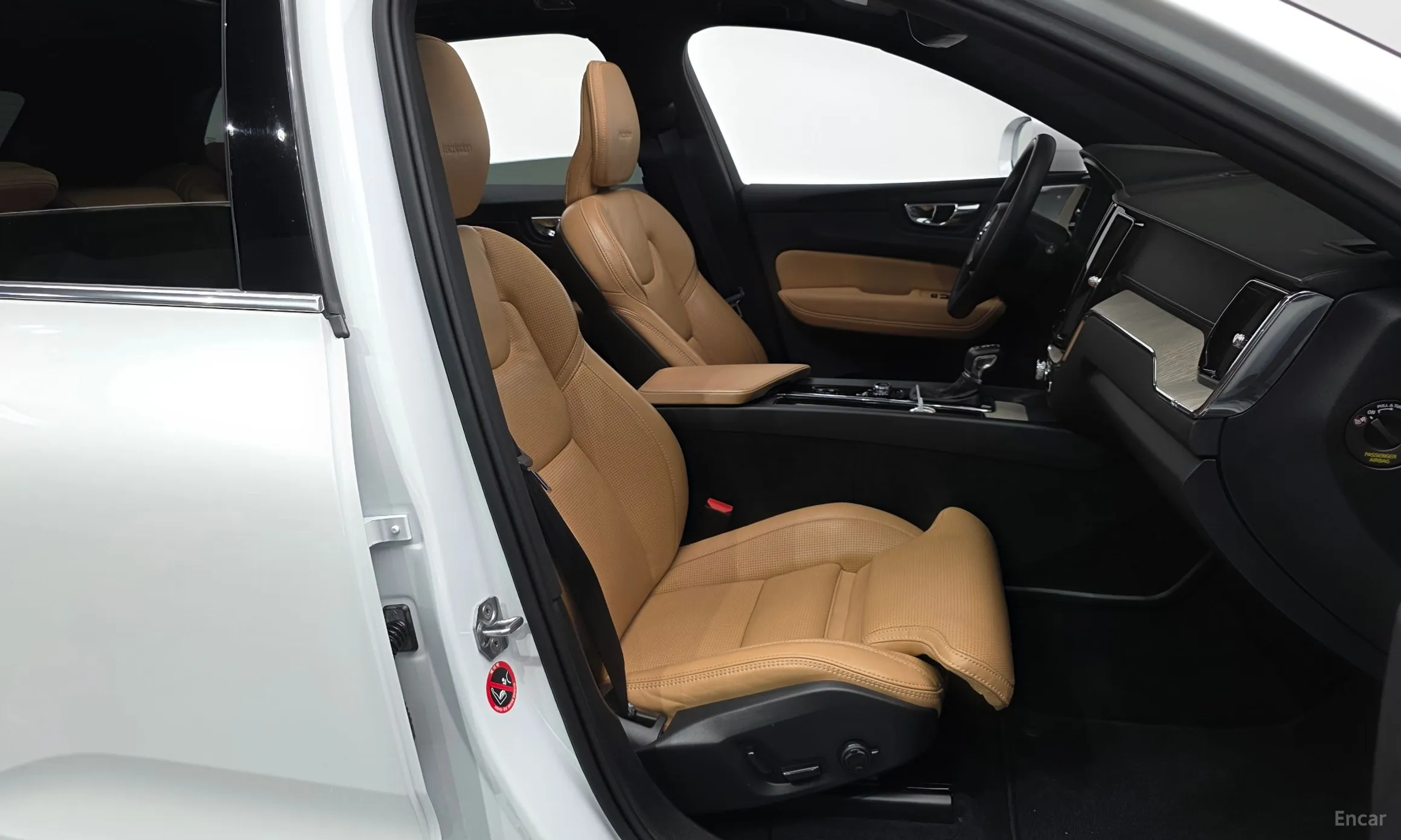 Volvo XC60 Gen 2 превью 11