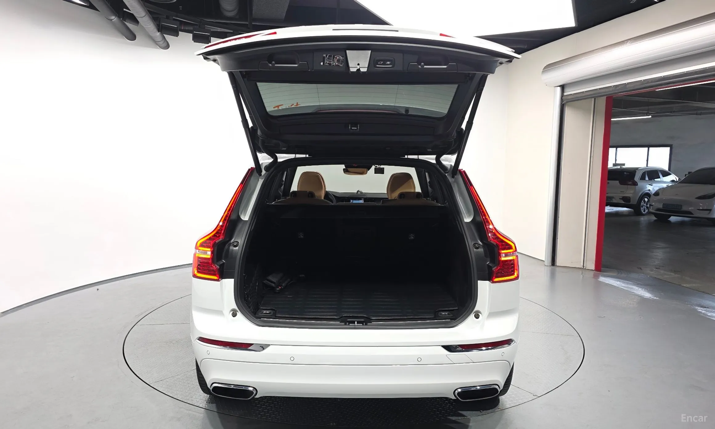 Volvo XC60 Gen 2 превью 20
