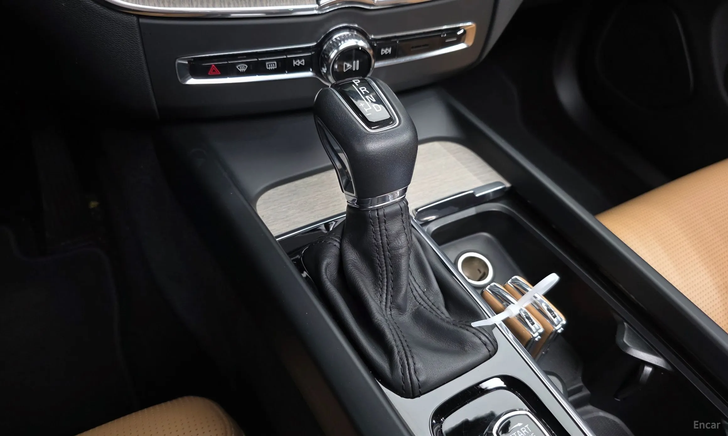 Volvo XC60 Gen 2 превью 9