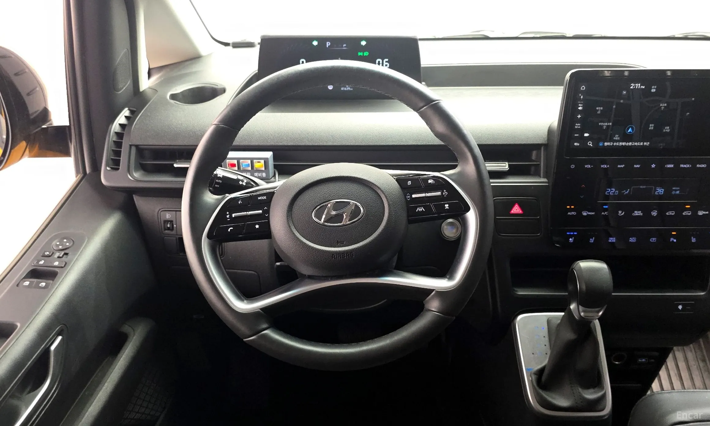 Hyundai Staria превью 14