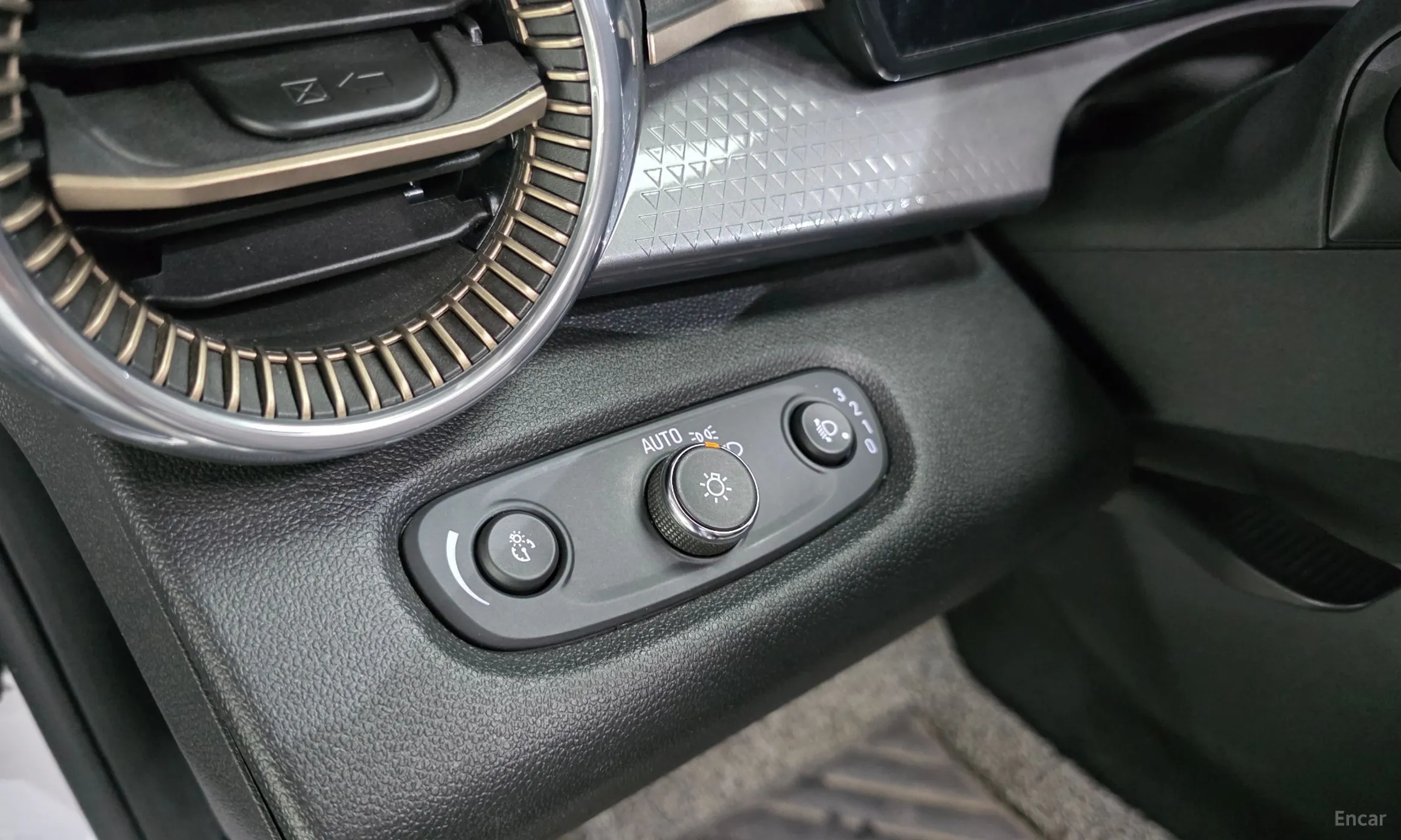 Chevrolet (GM Daewoo) Trax Crossover превью 14