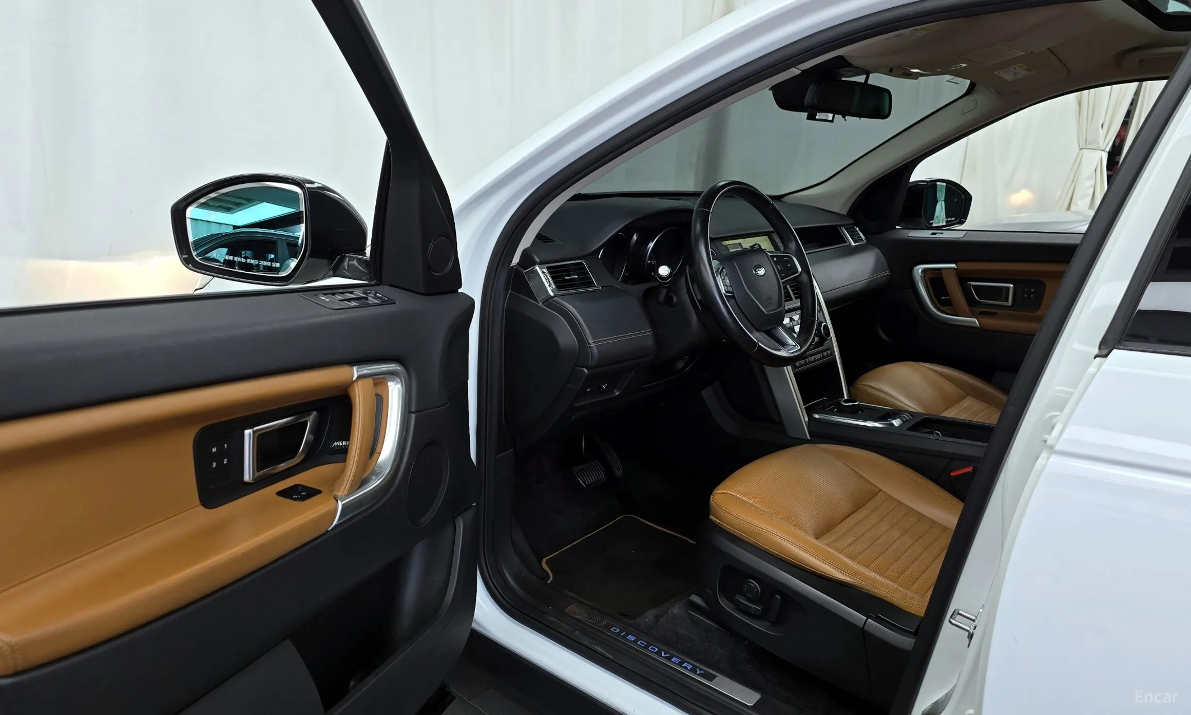 Land Rover Discovery Sports превью 10