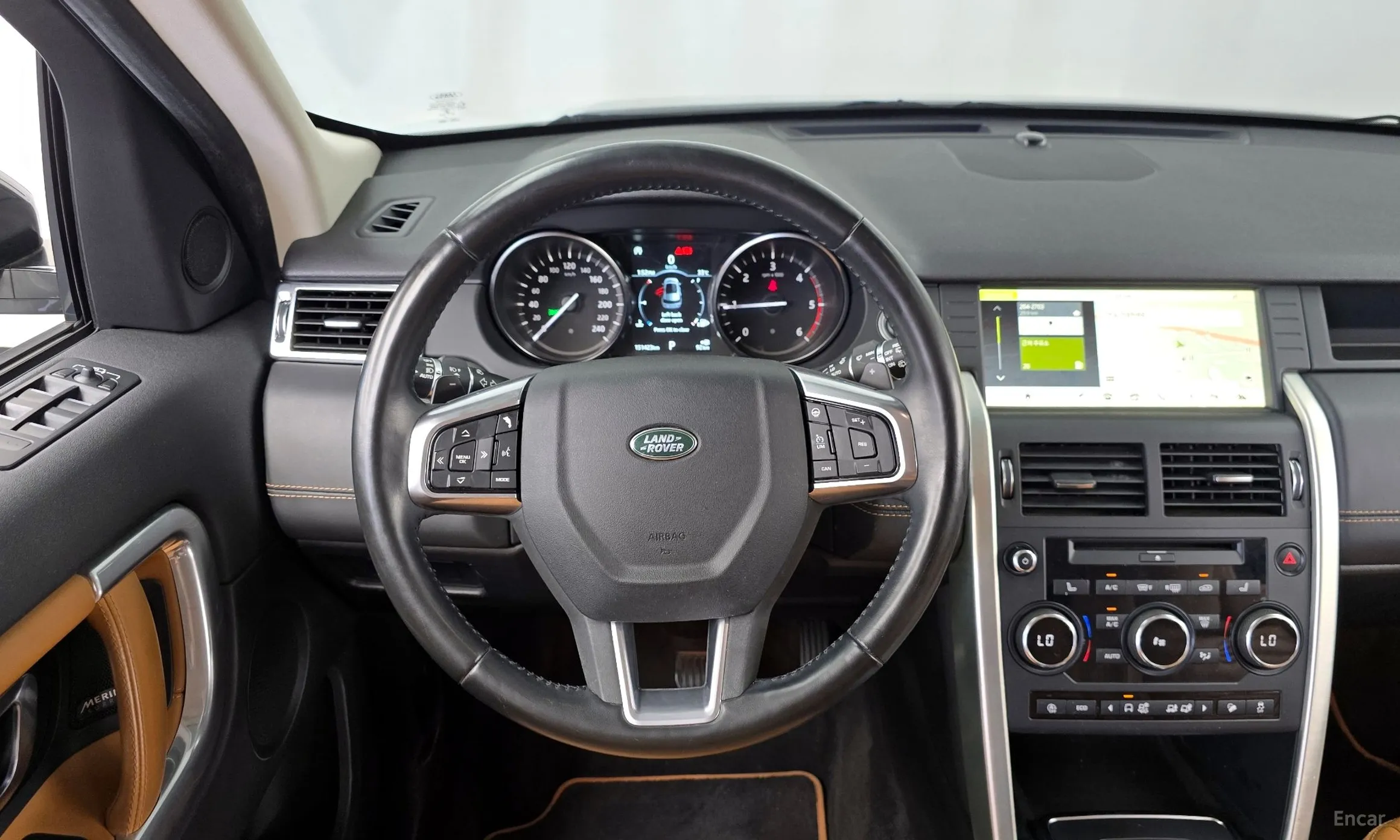 Land Rover Discovery Sports превью 14