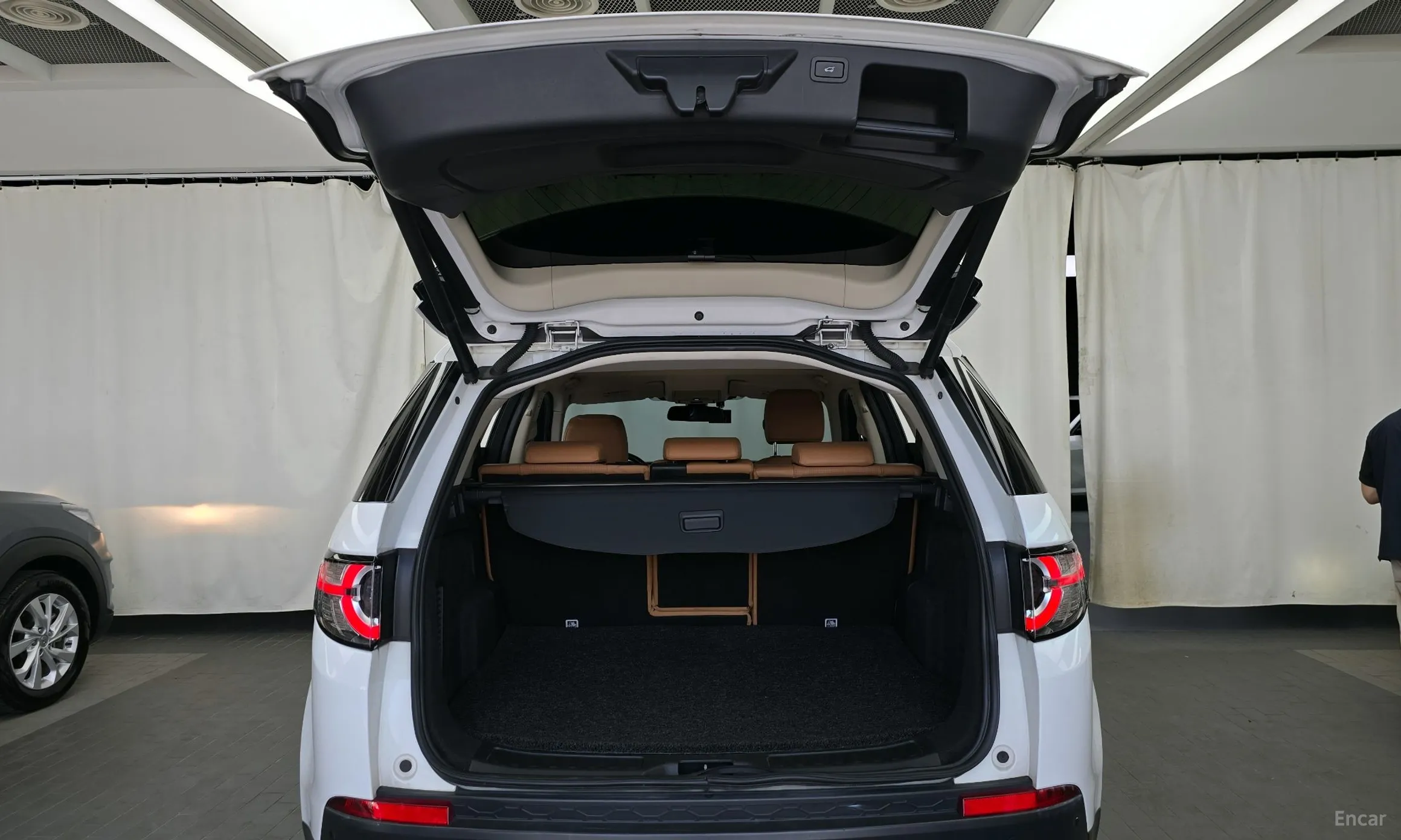 Land Rover Discovery Sports превью 20
