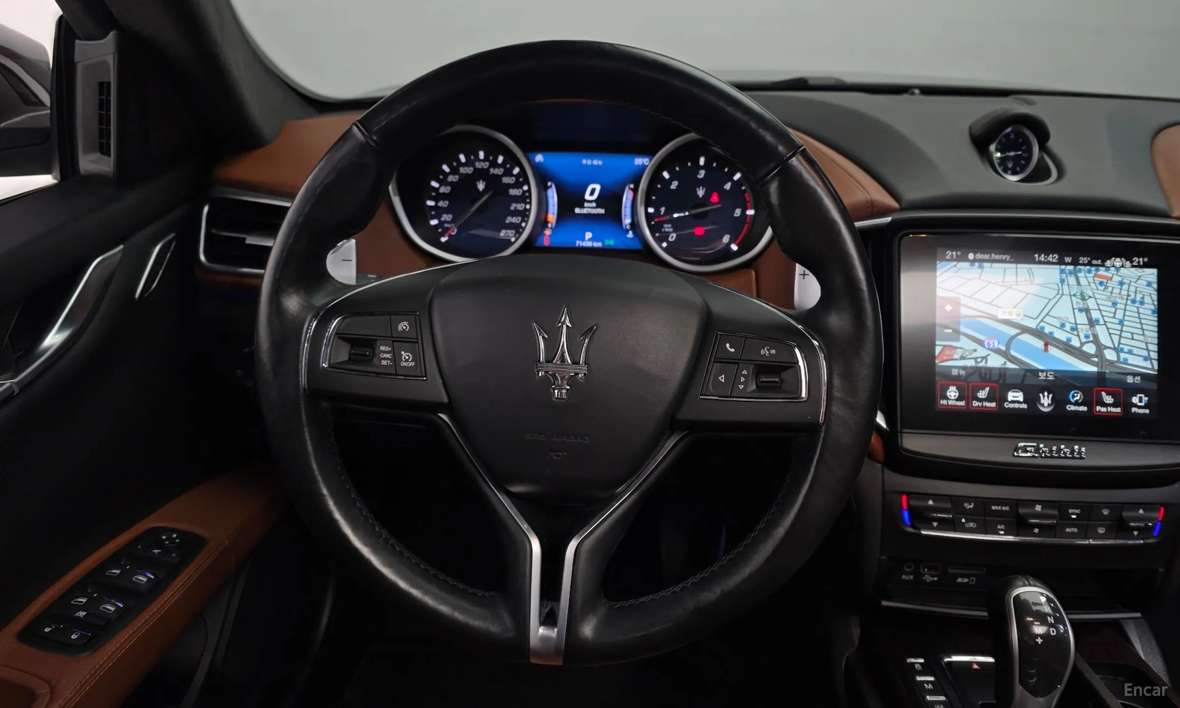 Maserati Ghibli превью 13