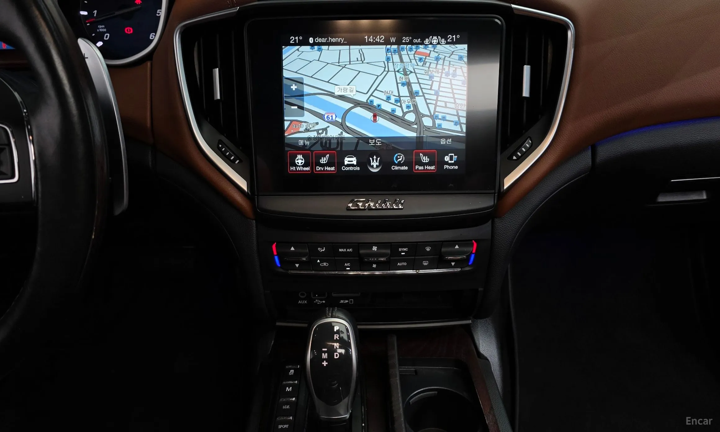 Maserati Ghibli превью 15