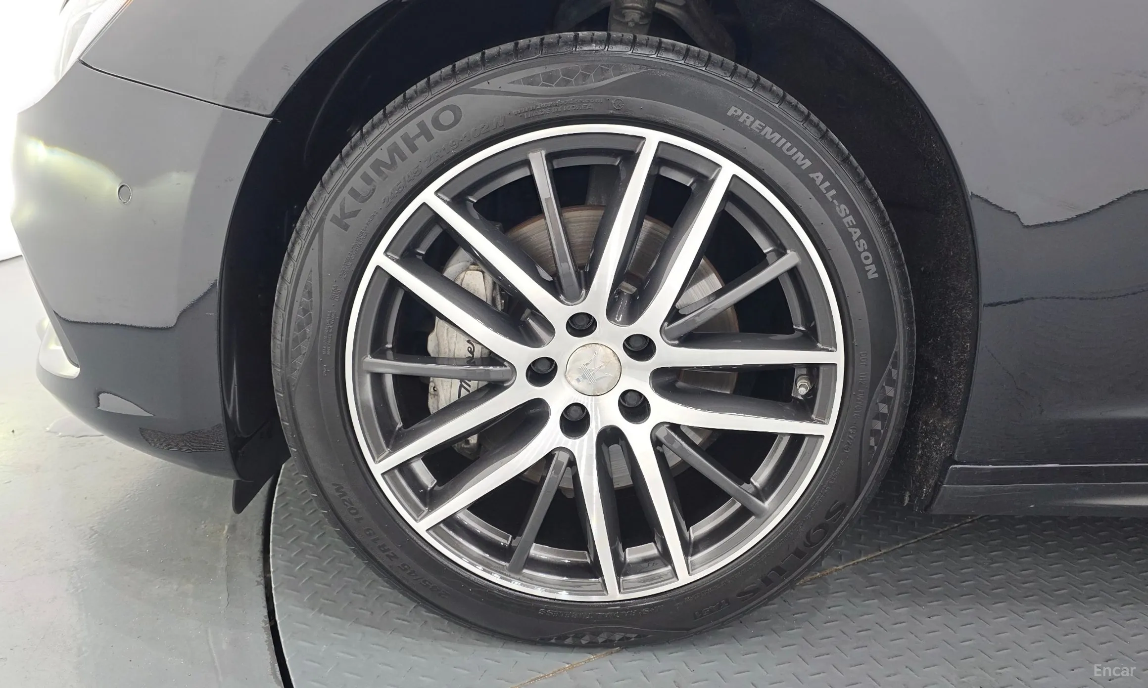 Maserati Ghibli превью 5